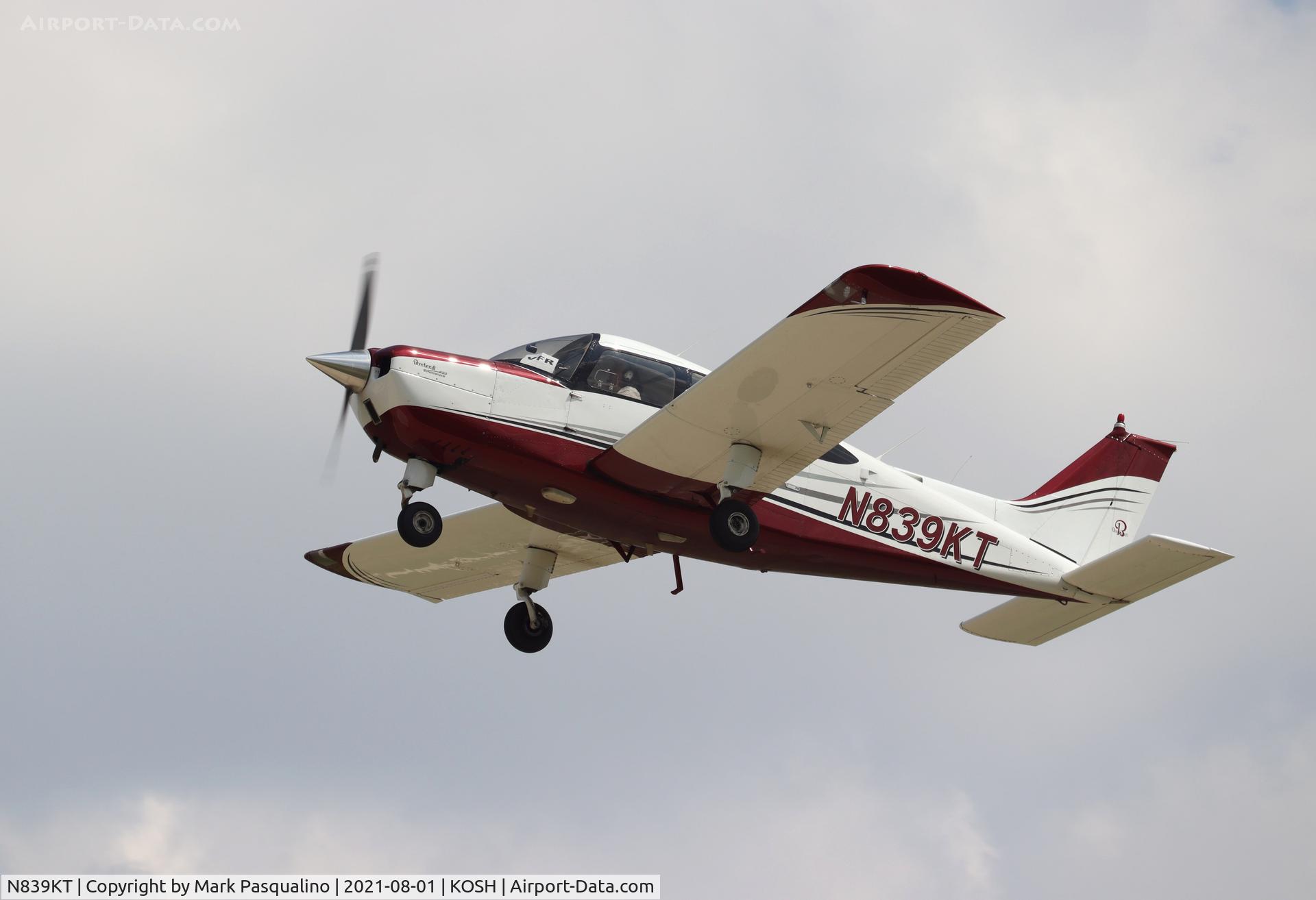 N839KT, 1982 Beech C23 Sundowner 180 C/N M-2352, Beech C23