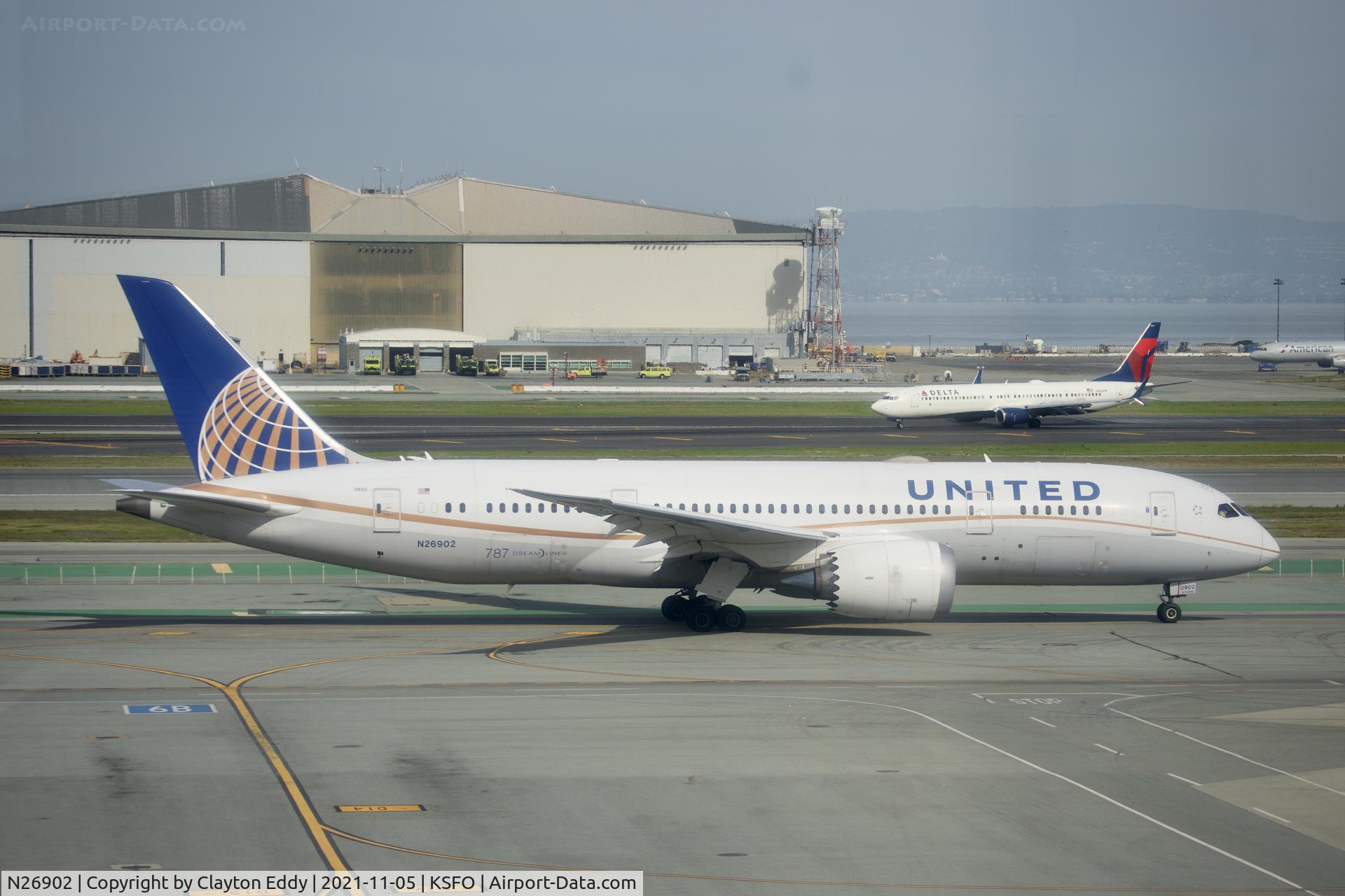 N26902, 2012 Boeing 787-8 Dreamliner C/N 34822, Sky Terrace SFO 2021.