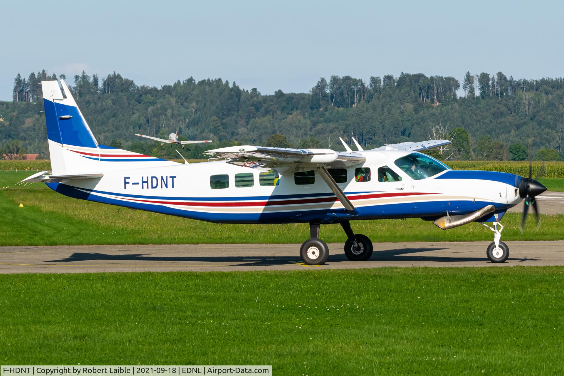F-HDNT, 2008 Cessna 208B Grand Caravan C/N 208B-2060, This Plane flew for Skydive Nuggets that weekend, because their plane D-FALB was still on maintenance.