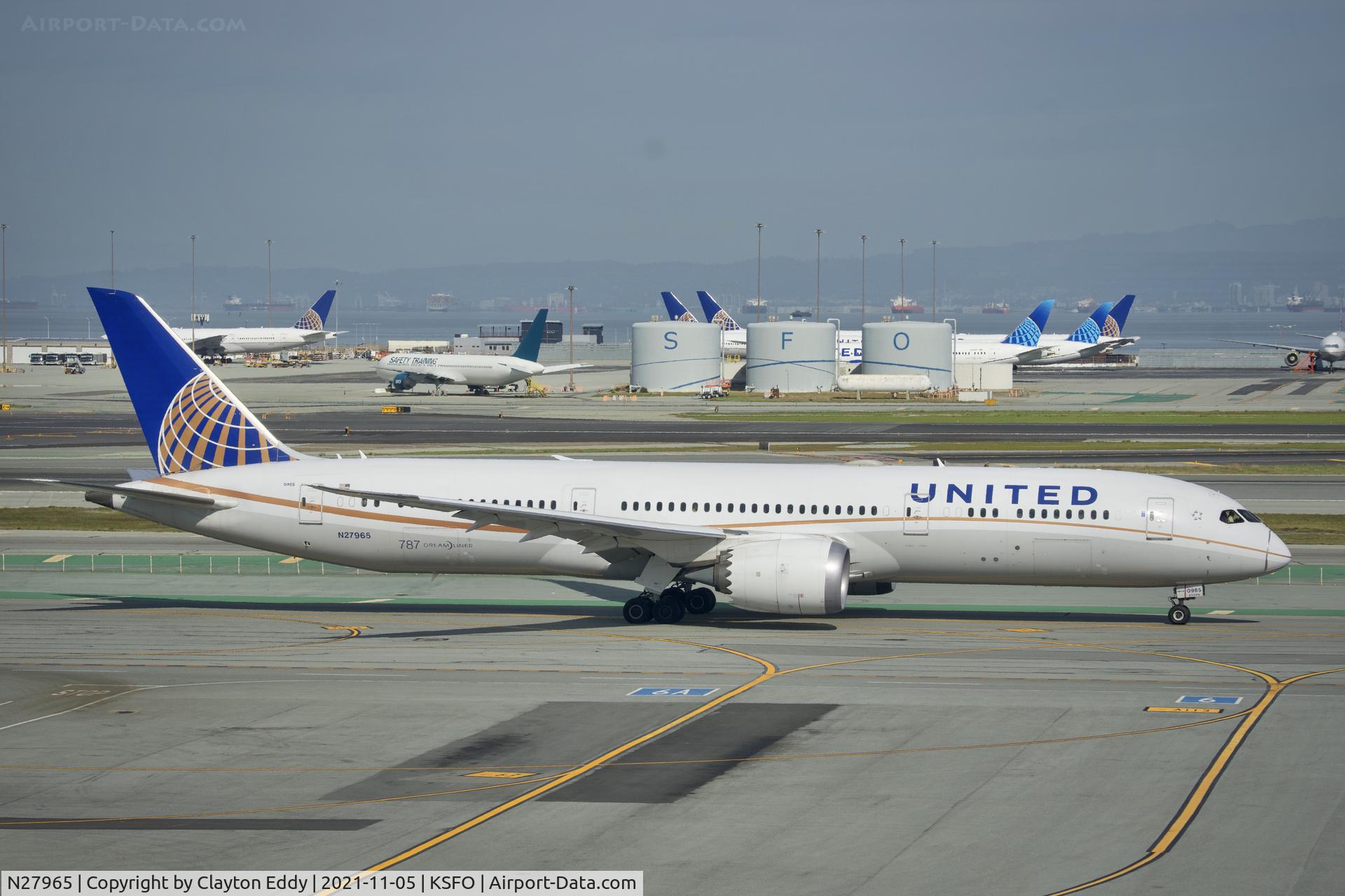 N27965, 2016 Boeing 787-9 Dreamliner C/N 37815, Sky Terrace SFO 2021.