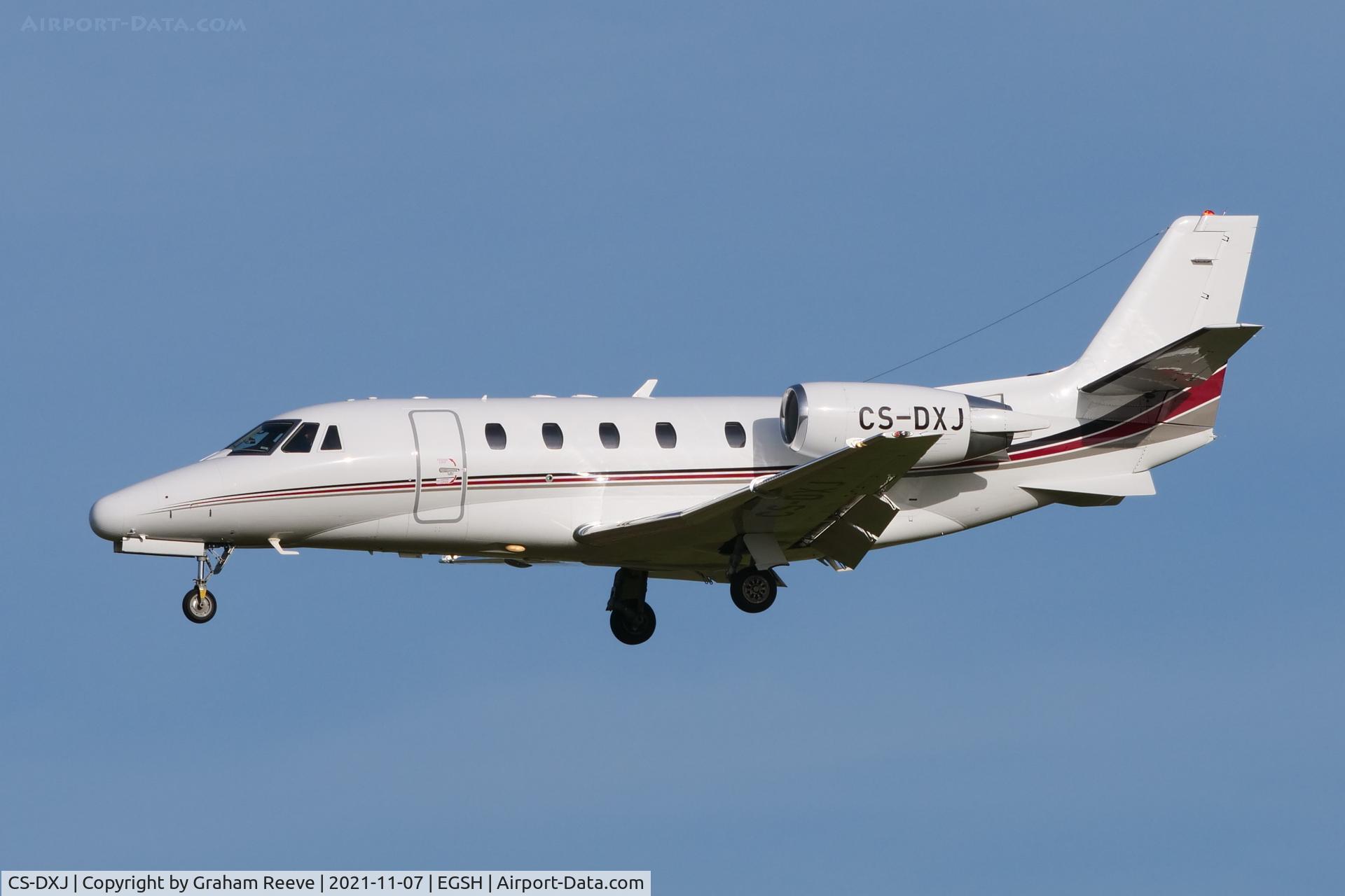 CS-DXJ, 2006 Cessna 560XL Citation Excel C/N 560-5627, Landing at Norwich.