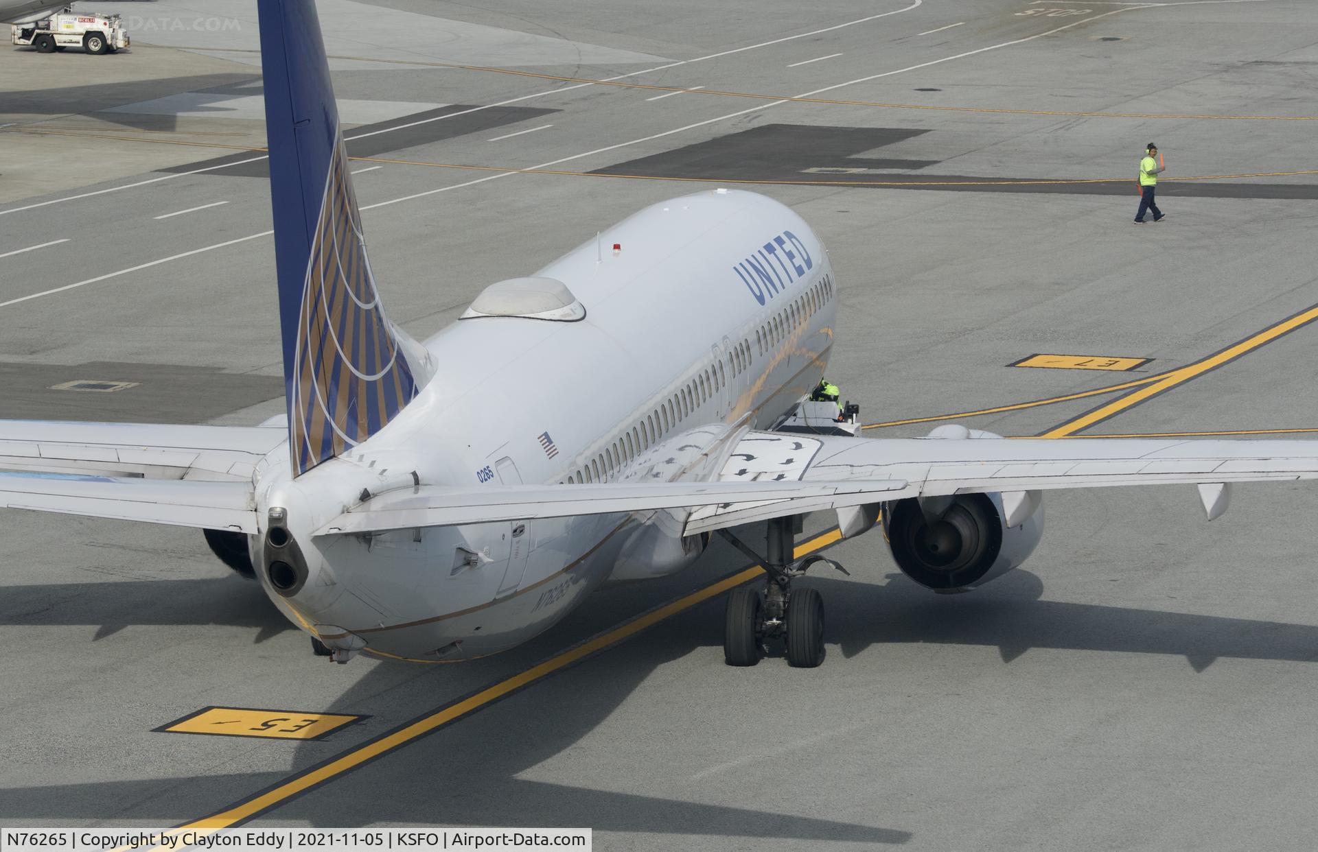 N76265, 2001 Boeing 737-824 C/N 31585, Sky Terrace SFO 2021.