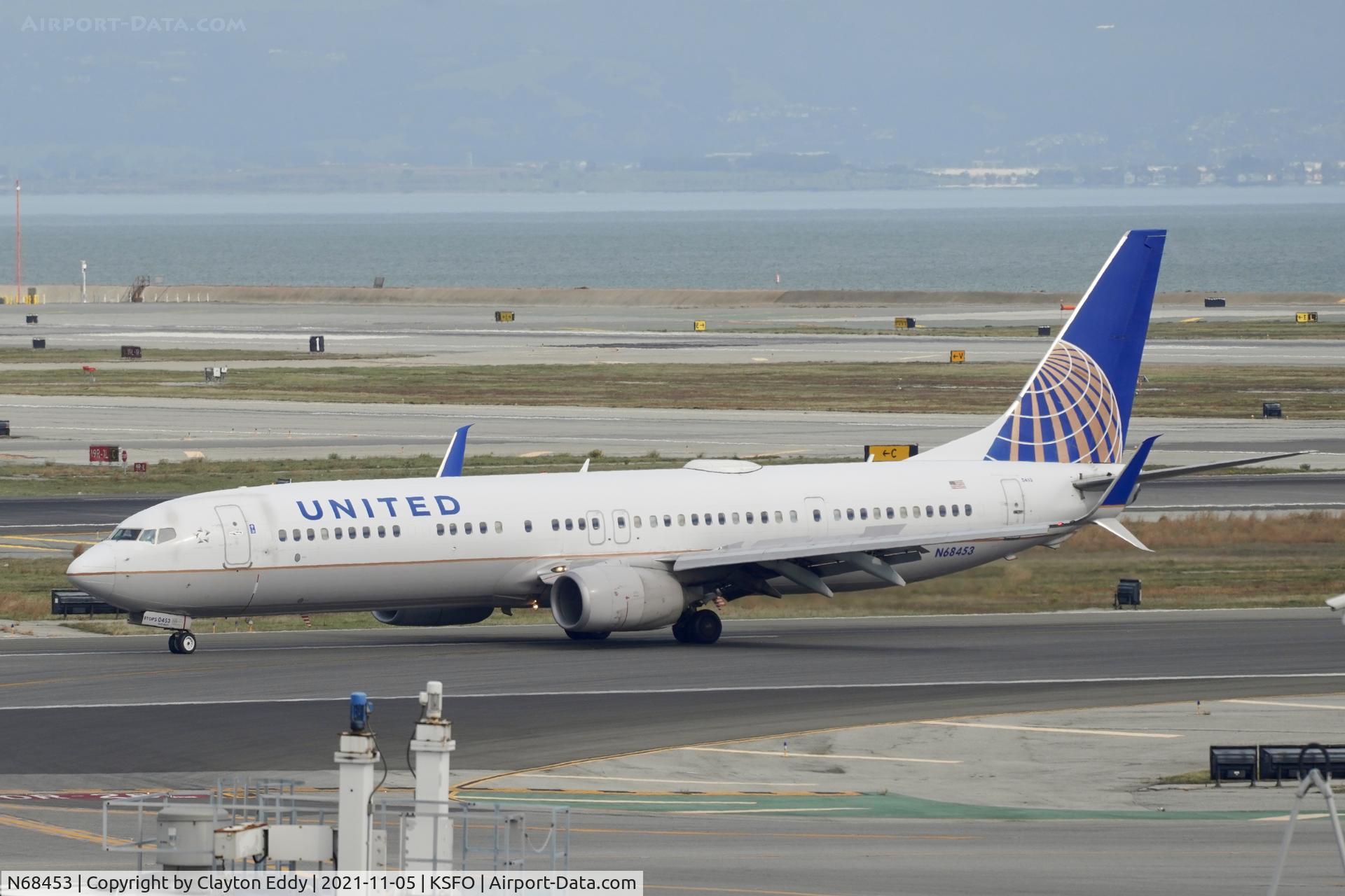 N68453, 2012 Boeing 737-924/ER C/N 41742, Sky Terrace SFO 2021.