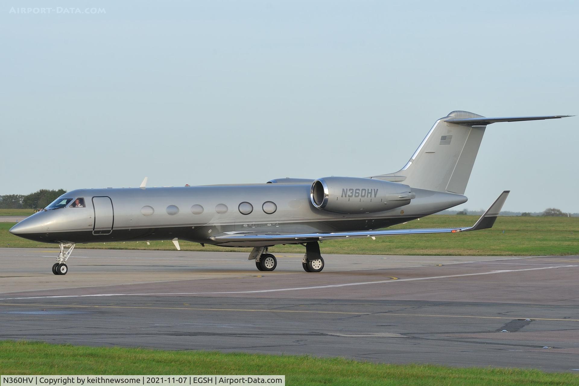 N360HV, Gulfstream Aerospace GIV SP C/N 1375, Arriving at Norwich from Michigan.