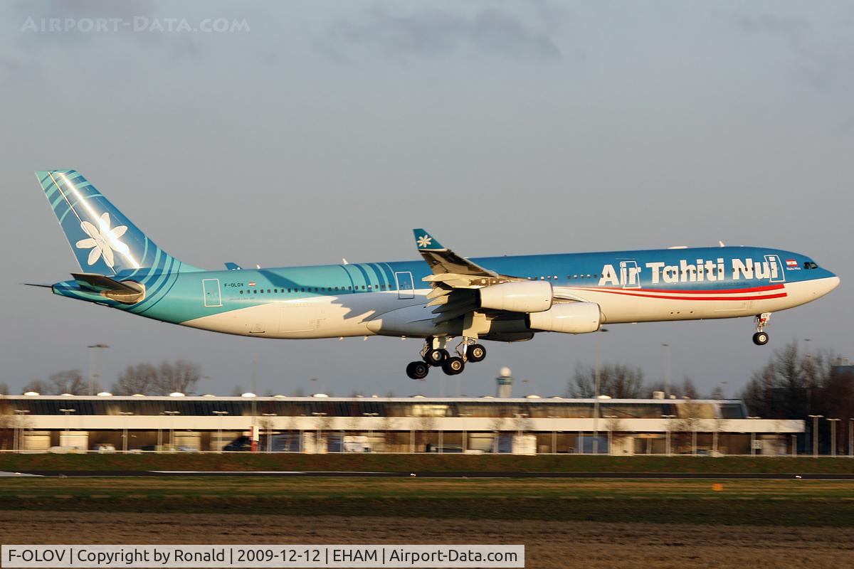 F-OLOV, 2005 Airbus A340-313 C/N 668, at spl