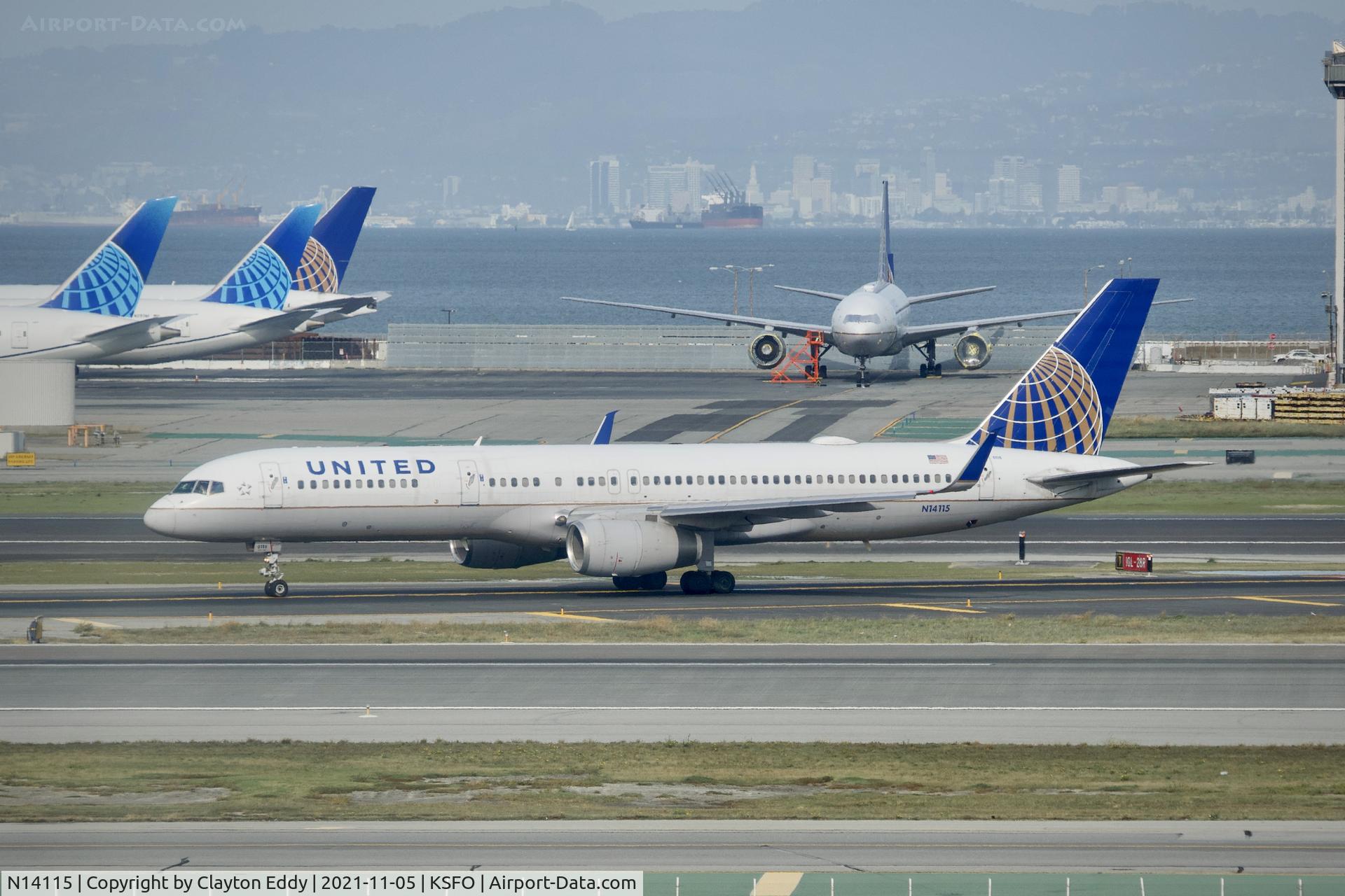 N14115, 1995 Boeing 757-224 C/N 27557, Sky Terrace SFO 2021.