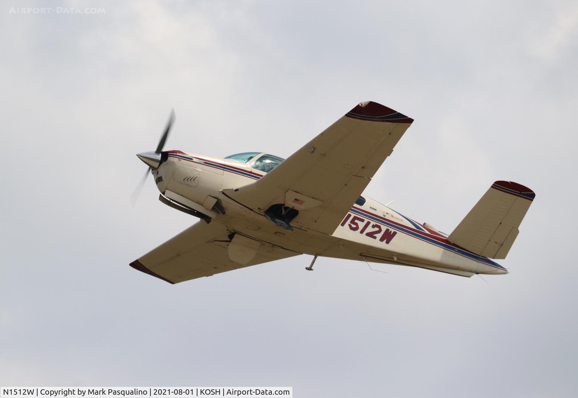 N1512W, 1972 Beech V35B Bonanza C/N D-9332, Beech V35B