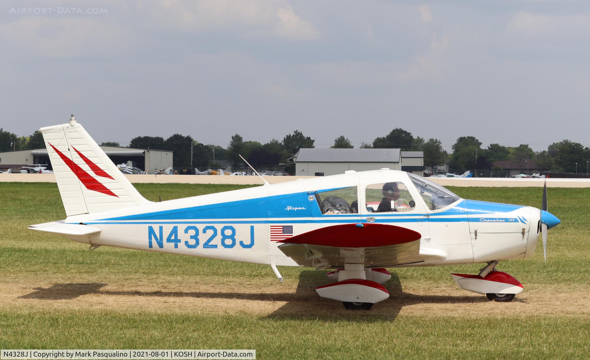 N4328J, 1967 Piper PA-28-140 C/N 28-22703, Piper PA-28-140