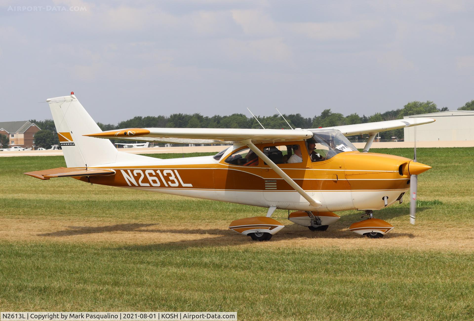 N2613L, 1967 Cessna 172H C/N 17255813, Cessna 172H