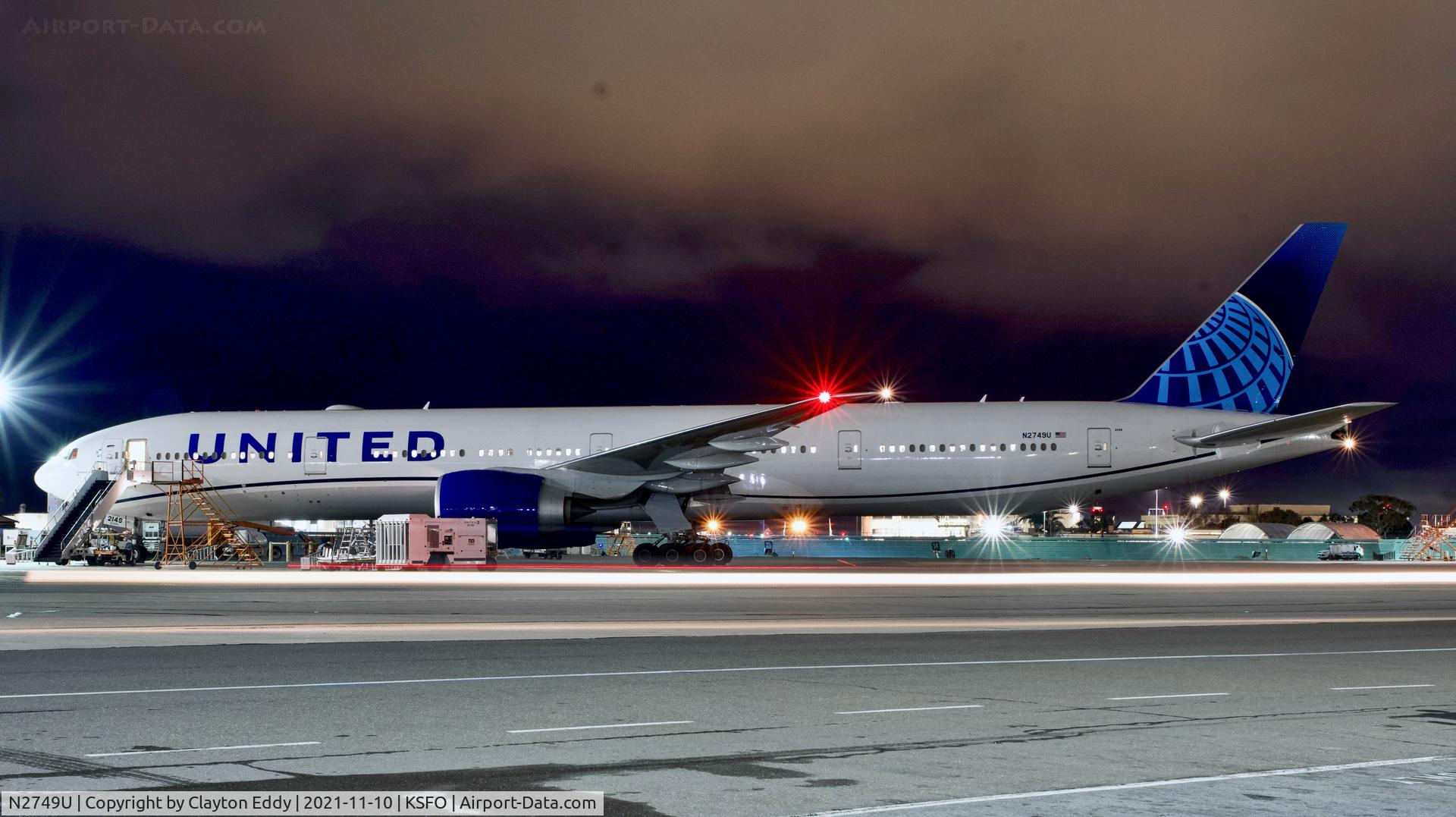 N2749U, 2019 Boeing 777-300/ER C/N 66589, SFO 2021.