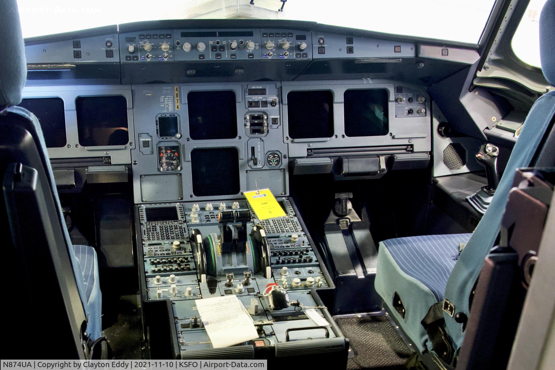 N874UA, 2003 Airbus A319-132 C/N 2008, SFO 2021.