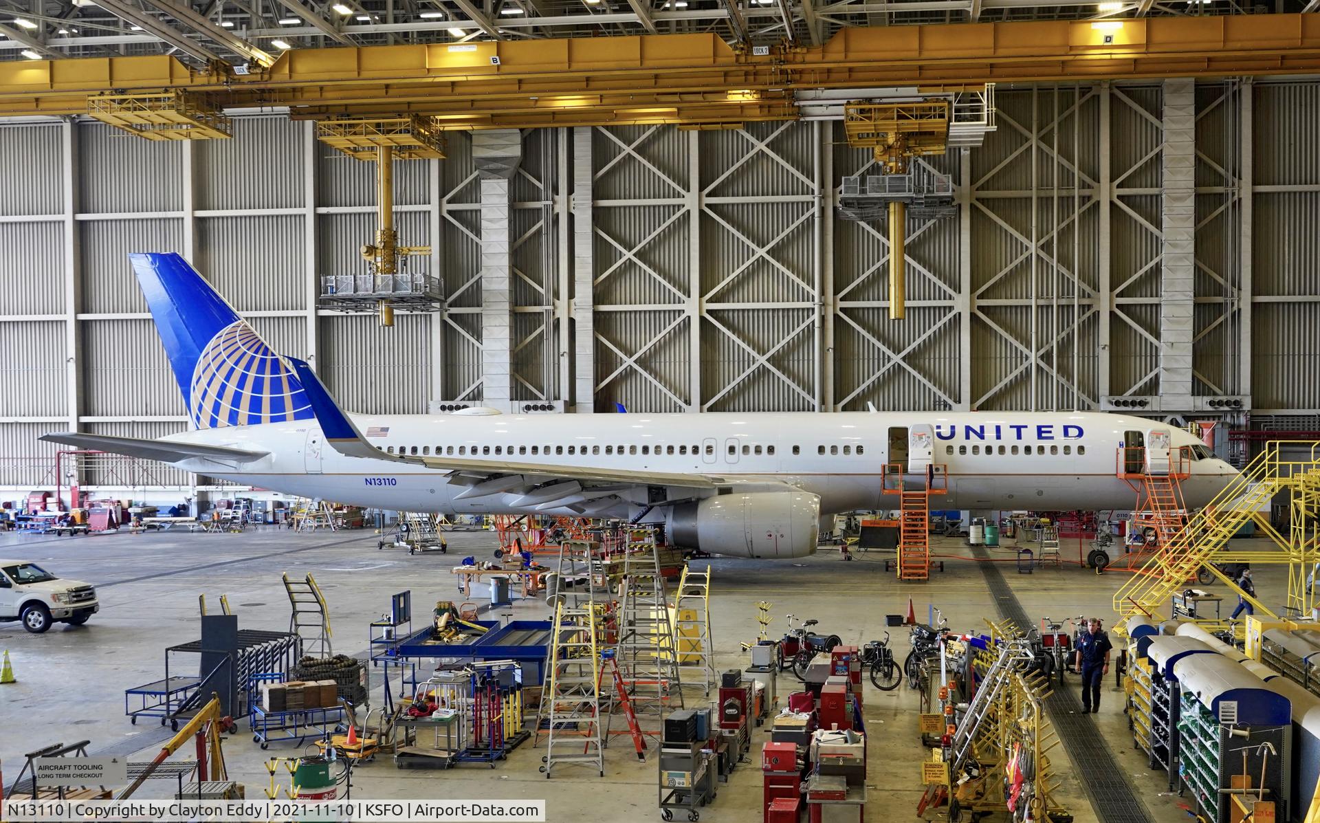 N13110, 1994 Boeing 757-224 C/N 27300, SFO 2021.