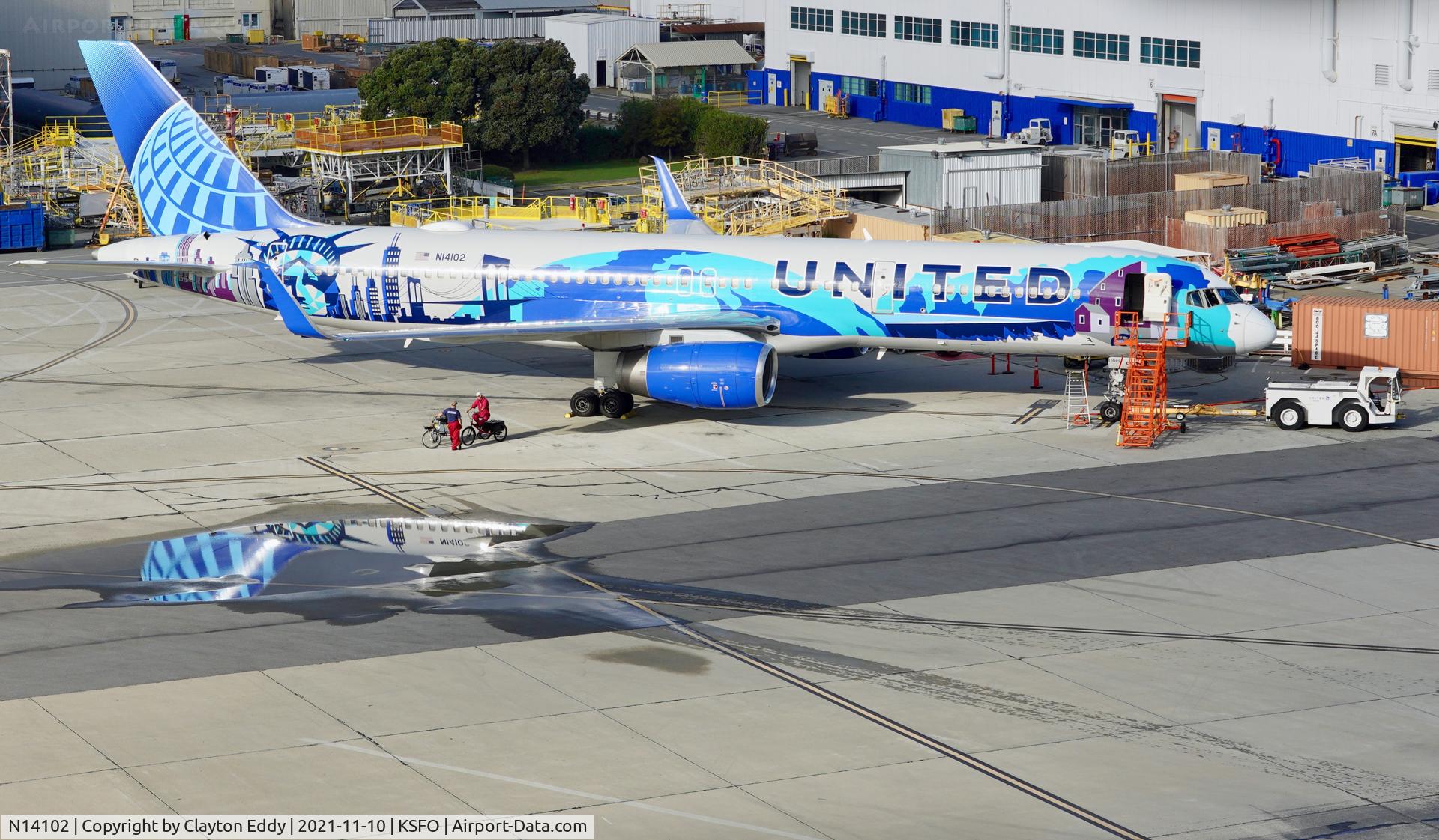 N14102, 1994 Boeing 757-224 C/N 27292, SFO 2021.