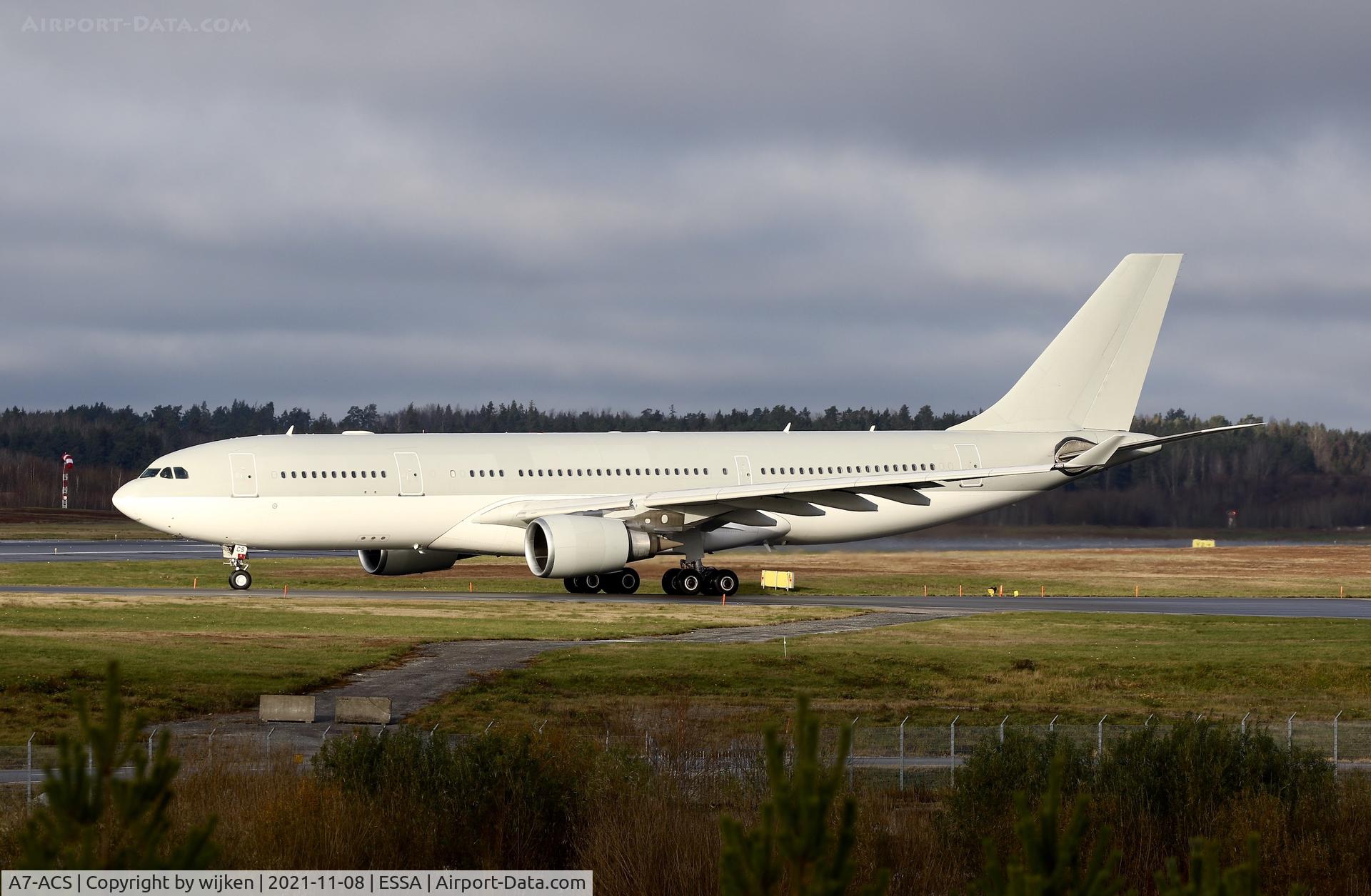 A7-ACS, 2007 Airbus A330-202 C/N 820, RWY 01L