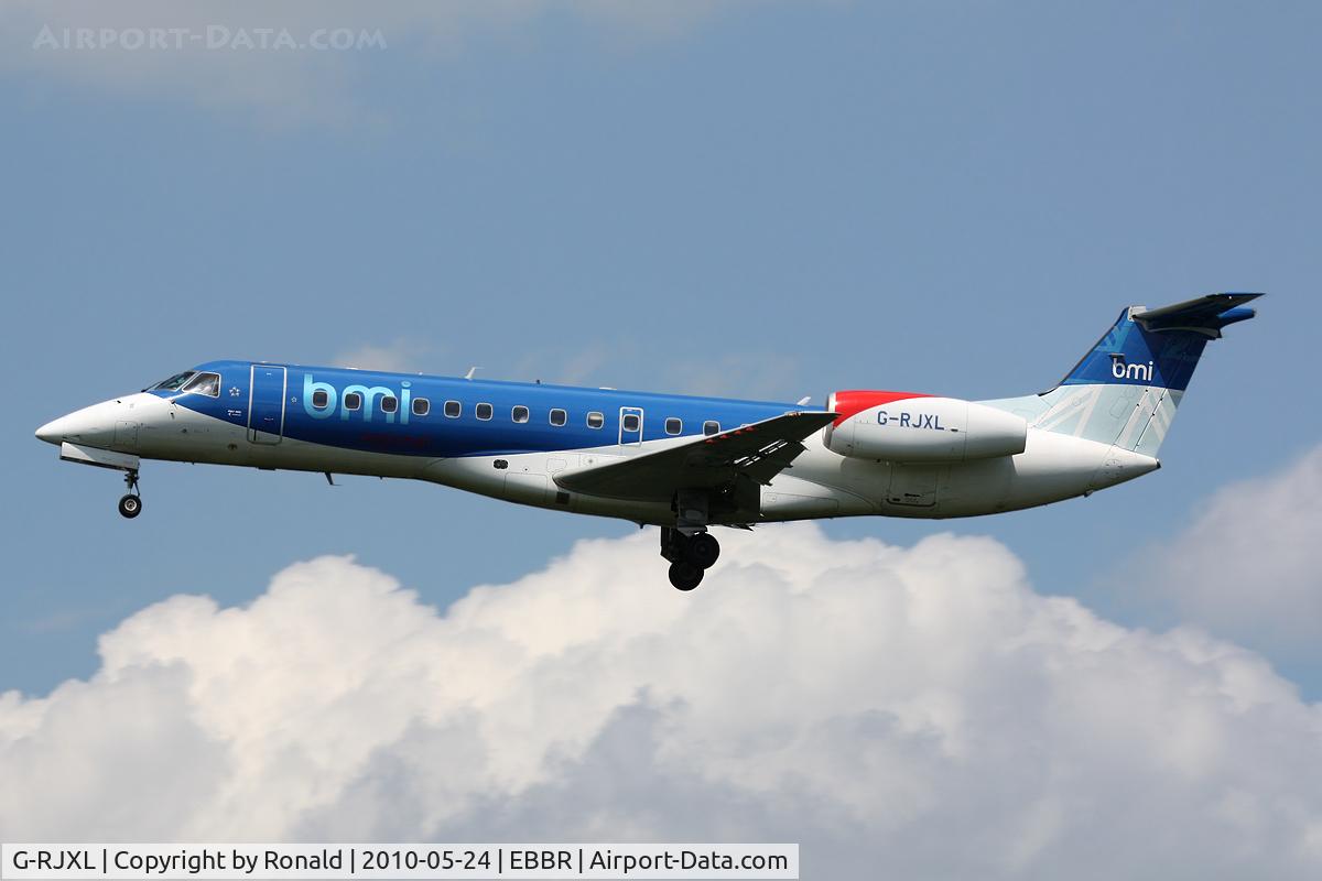 G-RJXL, 2001 Embraer ERJ-135ER (EMB-135ER) C/N 145376, at bru