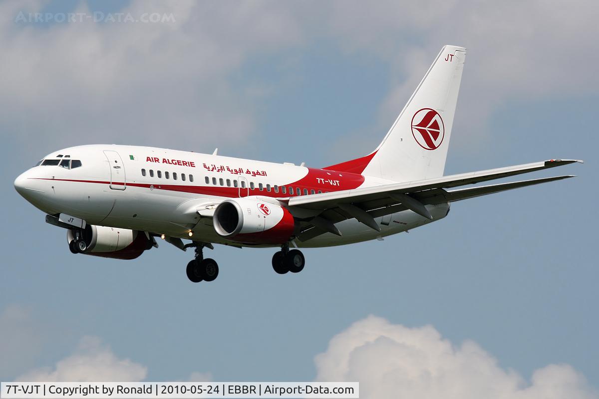 7T-VJT, 2002 Boeing 737-6D6 C/N 30546, at bru