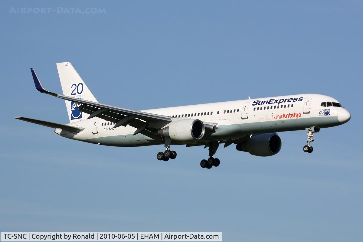 TC-SNC, 1994 Boeing 757-2Q8 C/N 26273, at spl