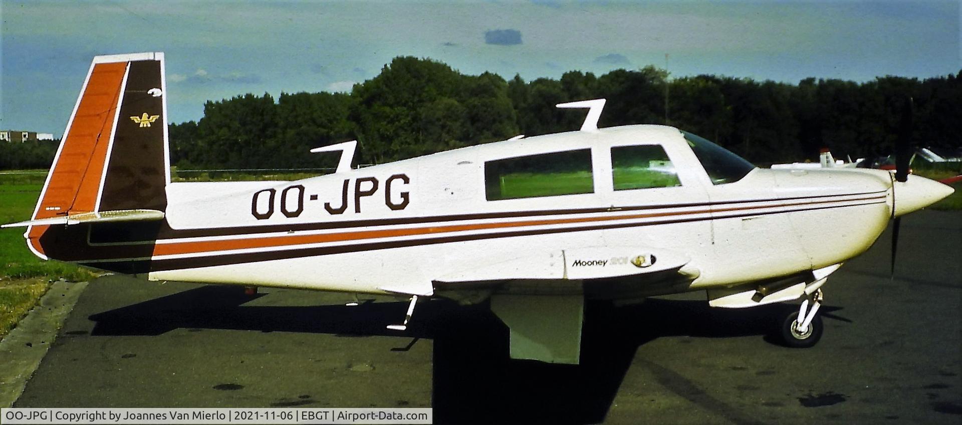 OO-JPG, 1978 Mooney M20J 201 C/N 24-0534, Slide scan