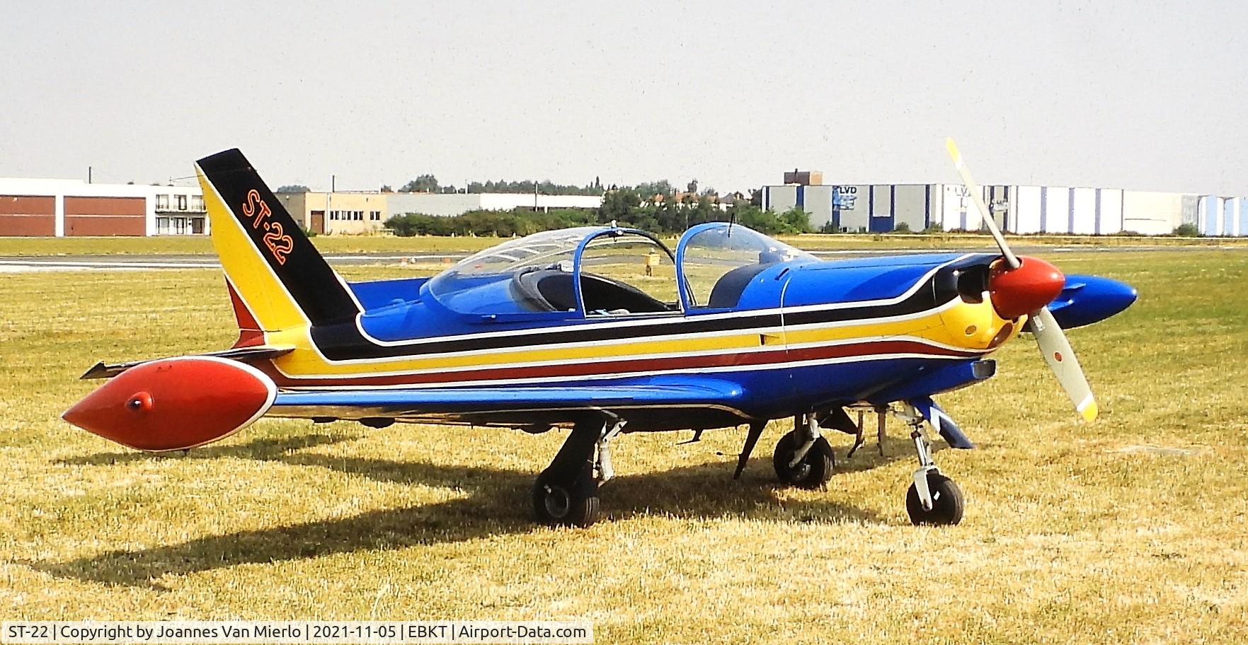 ST-22, SIAI-Marchetti SF-260M C/N 10-22, Slide scan