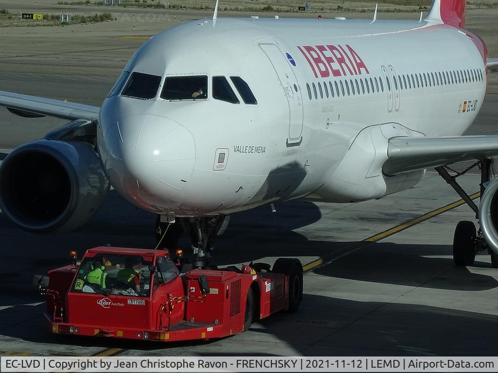 EC-LVD, 2013 Airbus A320-216 C/N 5570, 