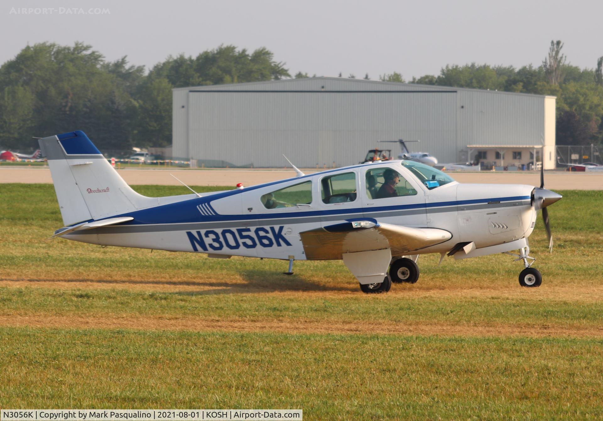 N3056K, 1986 Beech F33A Bonanza C/N CE-1098, Beech F33A