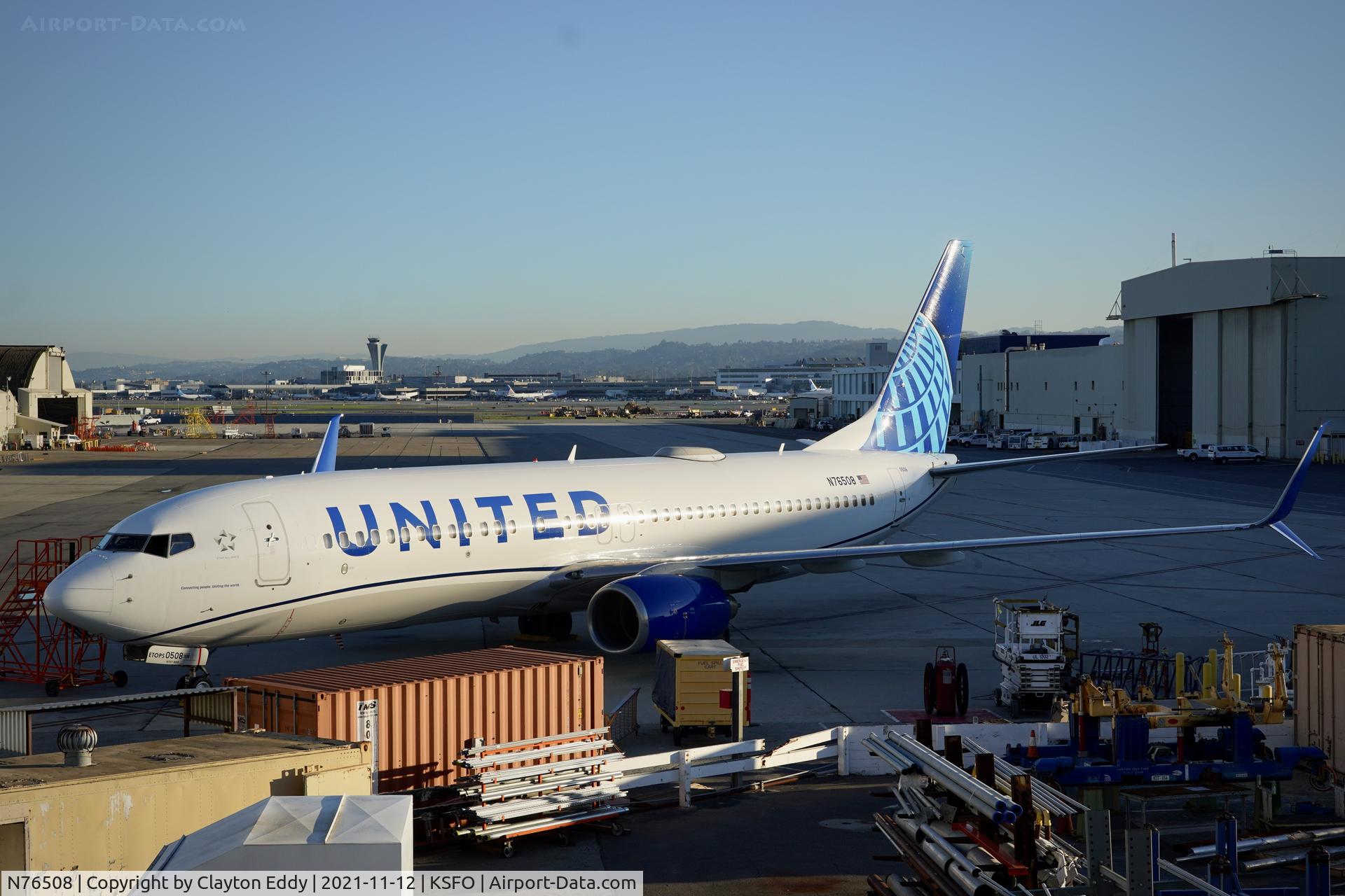 N76508, 2008 Boeing 737-824 C/N 31639, SFO 2021.