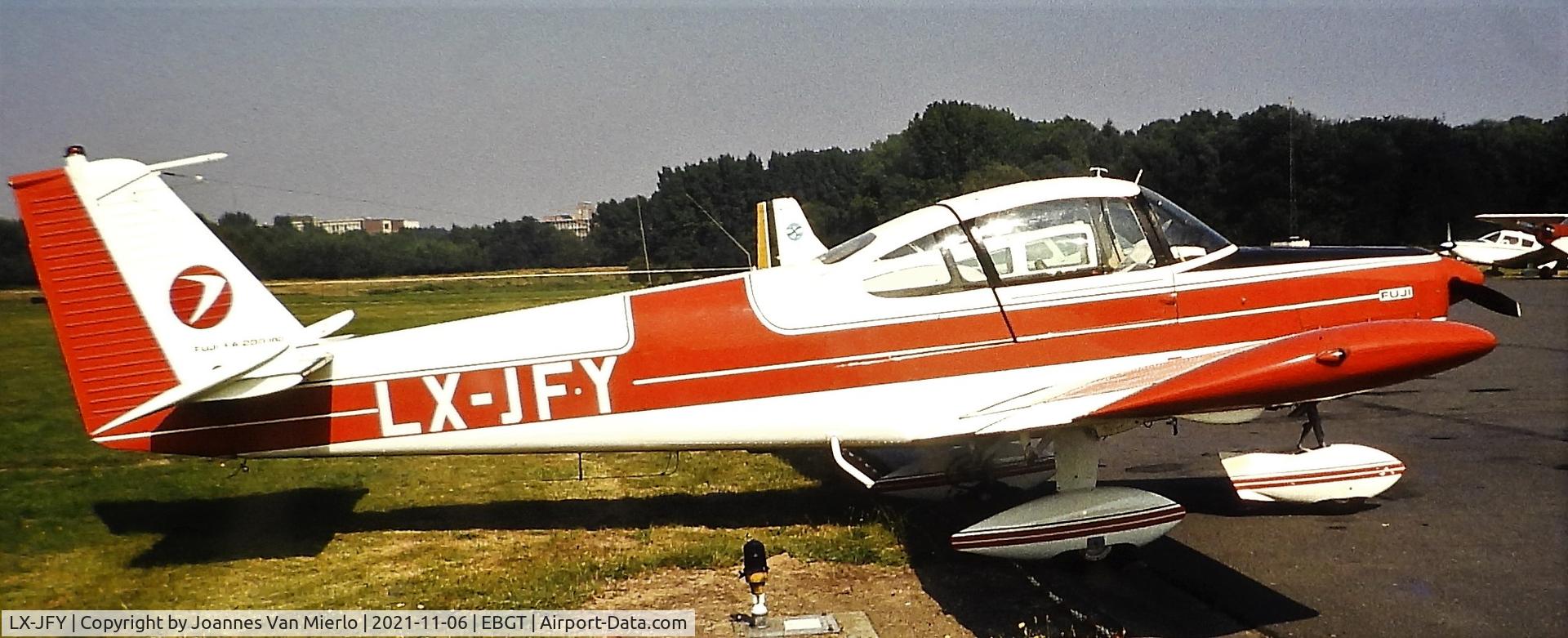 LX-JFY, Fuji FA200 C/N 00000000, Slide scan