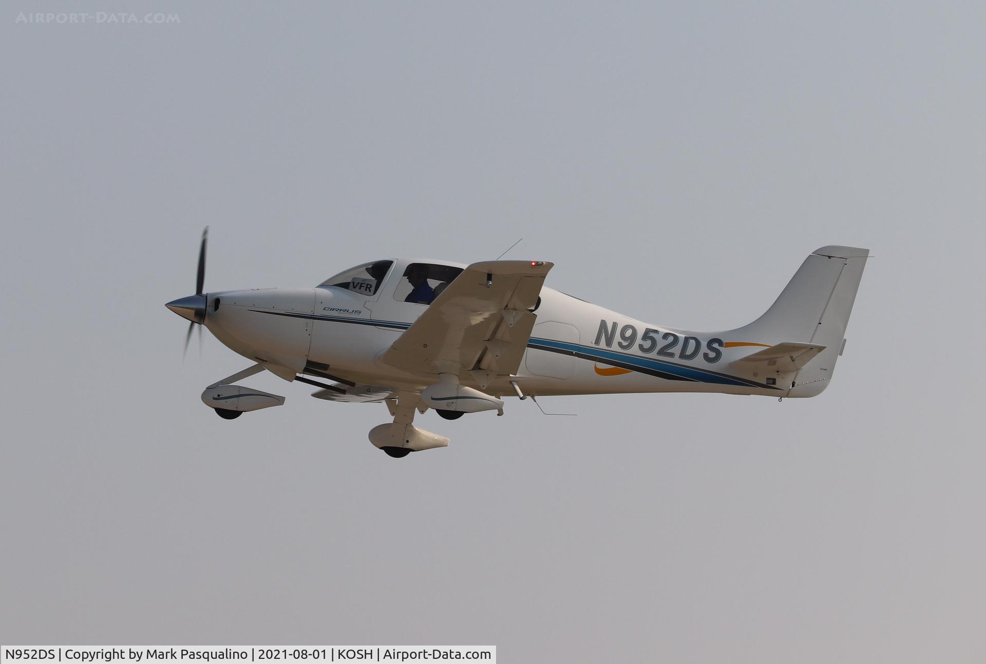 N952DS, 2000 Cirrus SR20 C/N 1102, Cirrus SR20