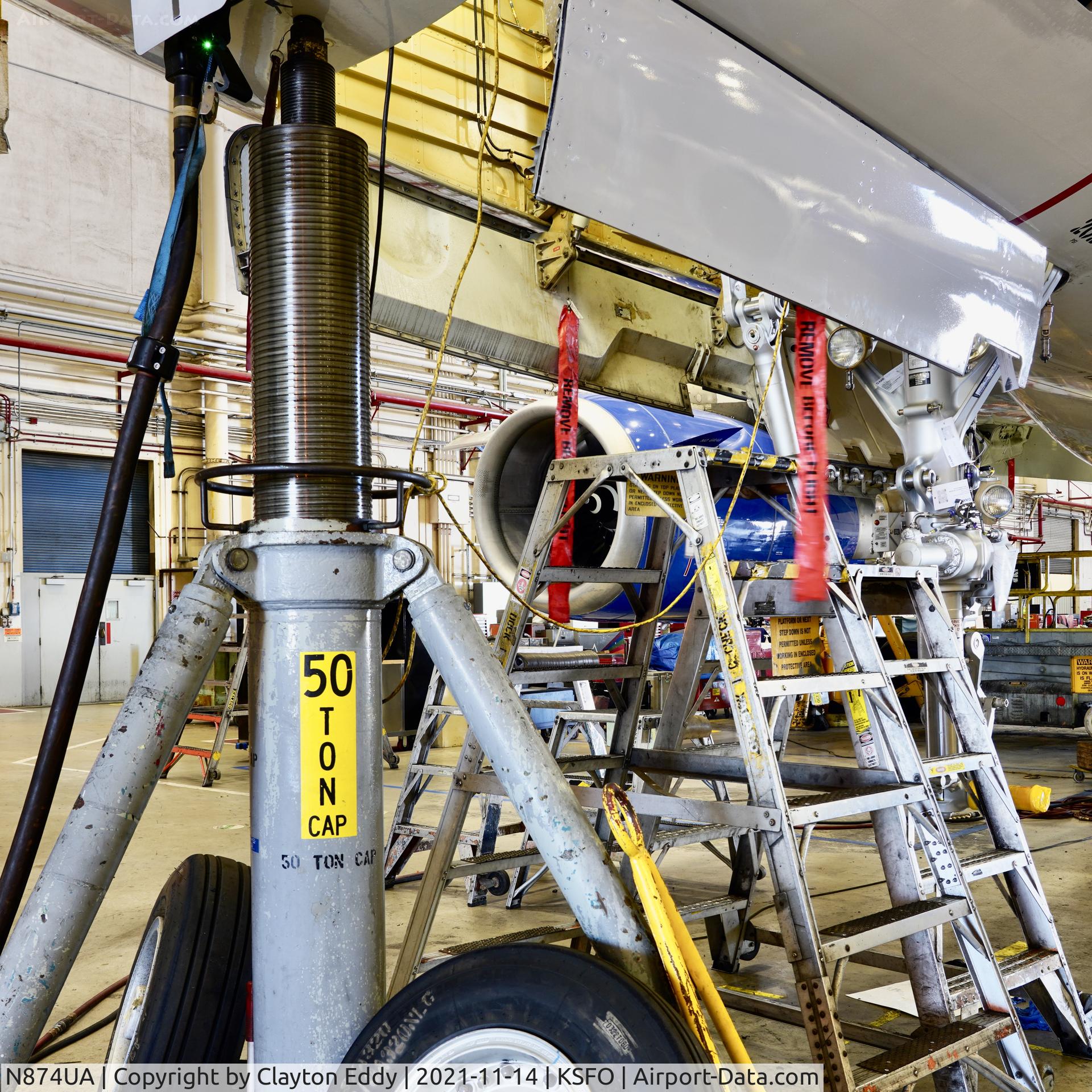 N874UA, 2003 Airbus A319-132 C/N 2008, Gear change time. SFO. 2021.