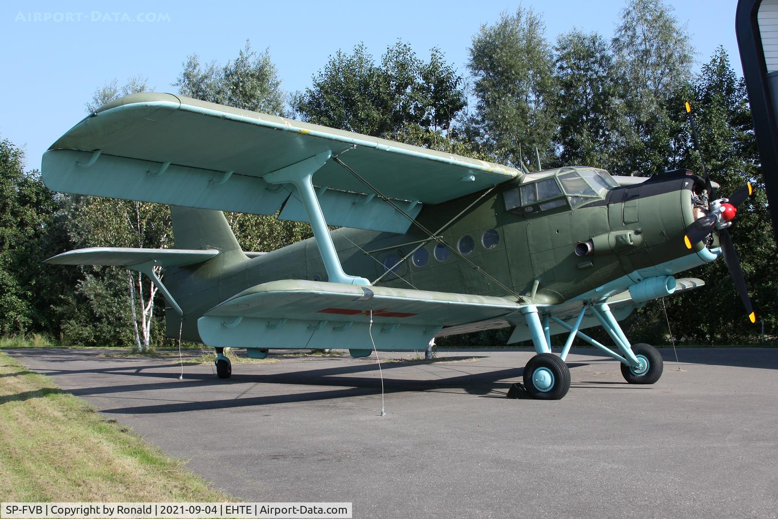 SP-FVB, Antonov An-2 C/N 1G21407, at teuge