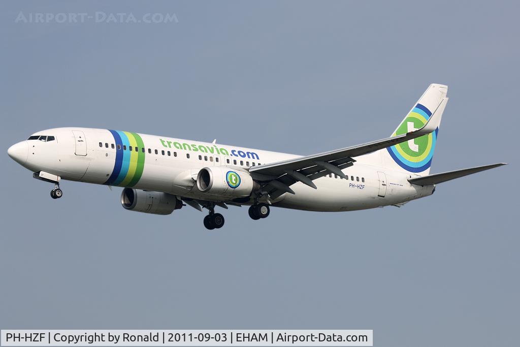 PH-HZF, 1999 Boeing 737-8K2 C/N 28378, at spl