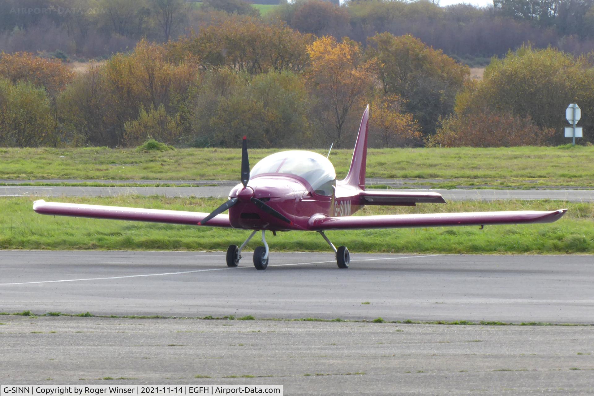 G-SINN, 2014 Aerotechnik EV-97 Eurostar C/N 2014-4203, Visiting Eurostar.