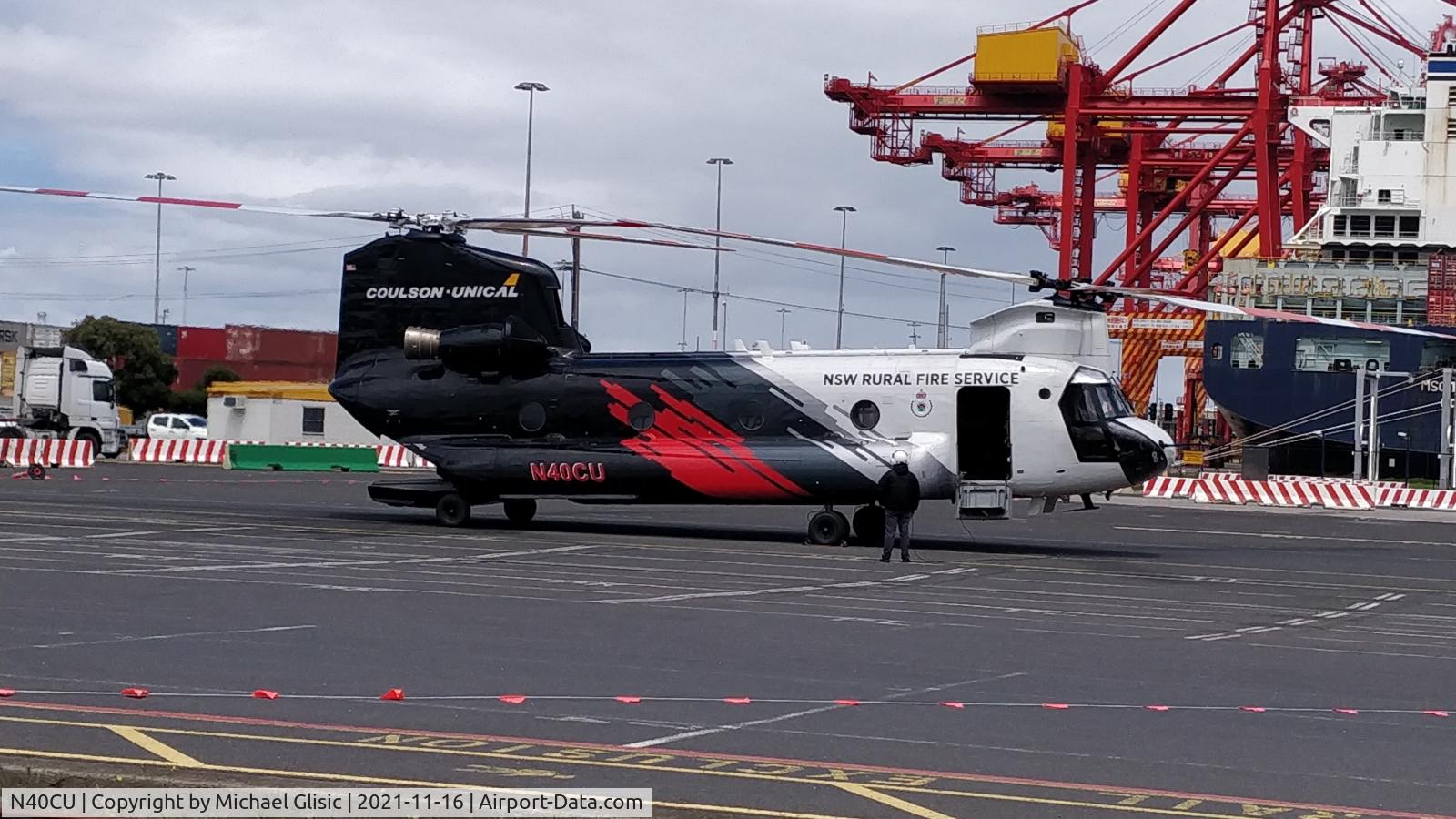 N40CU, 1989 Boeing Vertol CH-47D Chinook C/N M.3323, Helitak 231 at Port Melbourne Docks undergoing pre-flight tests