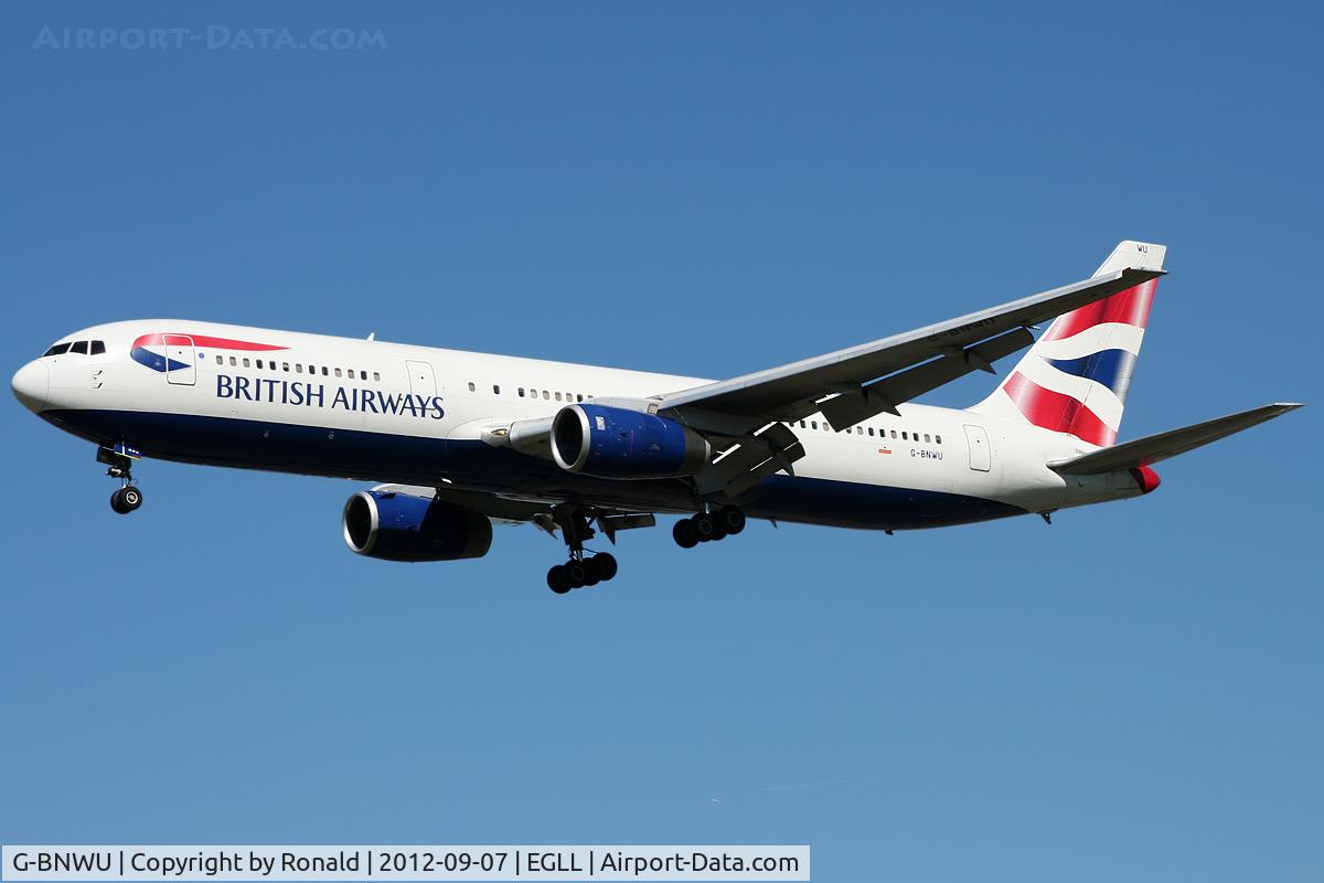G-BNWU, 1993 Boeing 767-336 C/N 25829, at lhr