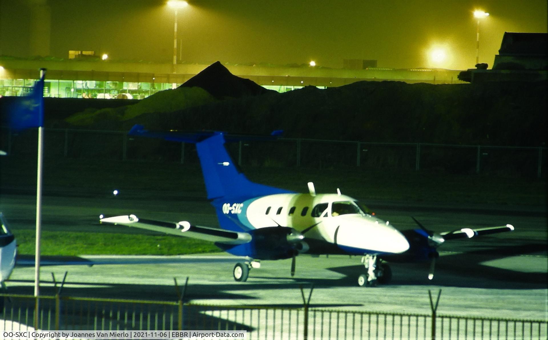 OO-SXC, 1981 Embraer EMB-121A Xingu C/N 121105, Slide scan