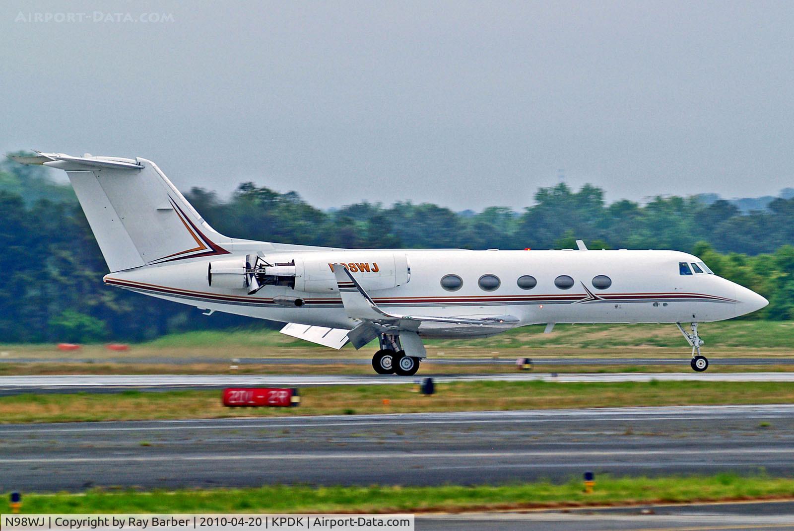 N98WJ, 1970 Grumman G-1159 Gulfstreaam II C/N 89, N98WJ   Gulfstream G2 [89] Atlanta DeKalb-Peachtree~N 20/04/2010