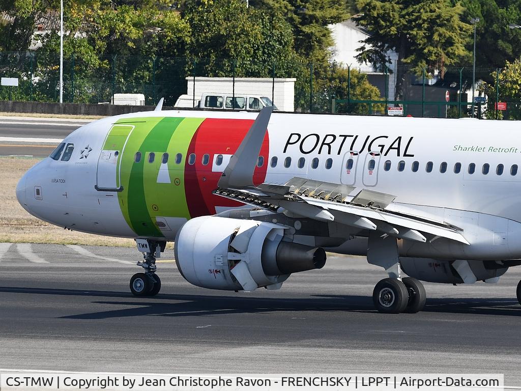 CS-TMW, 2001 Airbus A320-214 C/N 1667, 