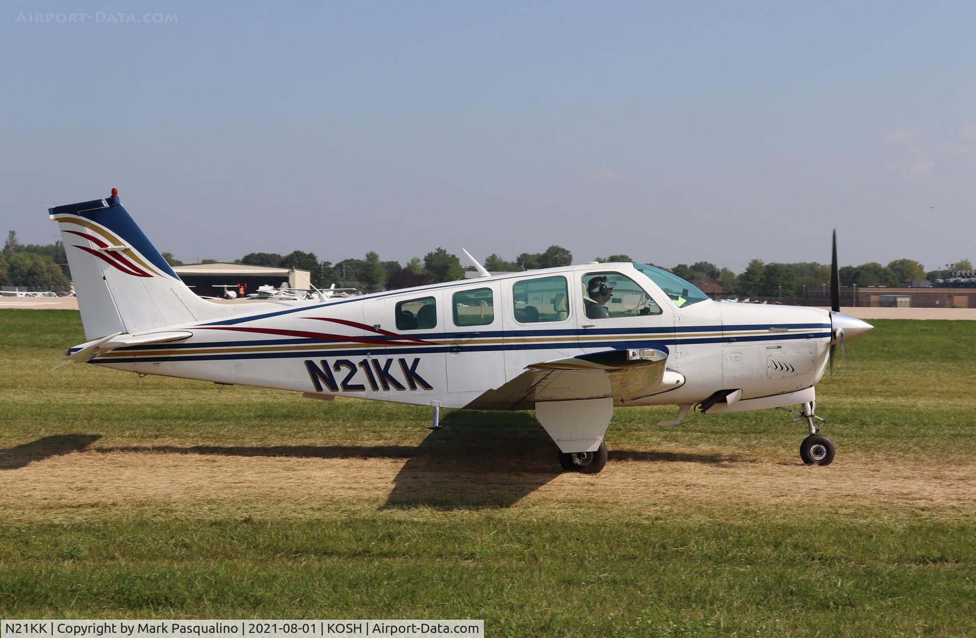N21KK, 1979 Beech A36 Bonanza 36 C/N E-1563, Beech A36
