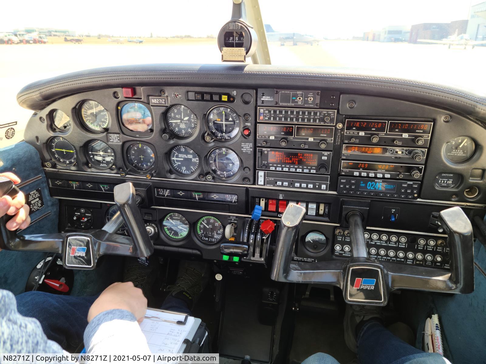 N8271Z, 1982 Piper PA-28RT-201T Arrow IV C/N 28R-8331001, 1982 Piper PA-28RT-201T