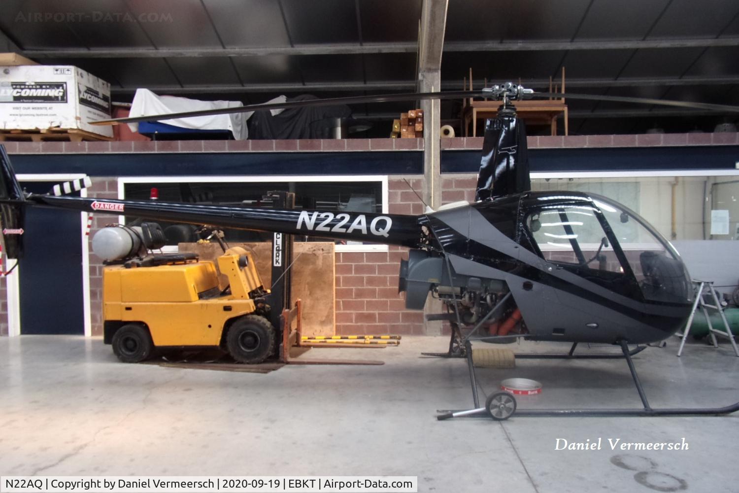 N22AQ, 1993 Robinson R22 Mariner C/N 2316M, At Wevelgem.