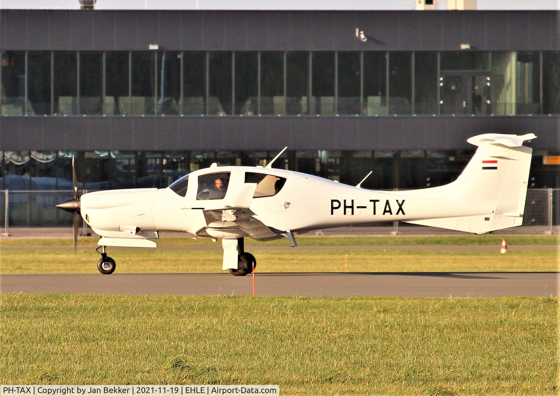 PH-TAX, Diamond DA-50RG C/N 50.C.A.A.009, Lelystad Airport