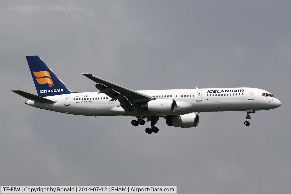 TF-FIW, 1990 Boeing 757-27B/ER C/N 24838, at spl