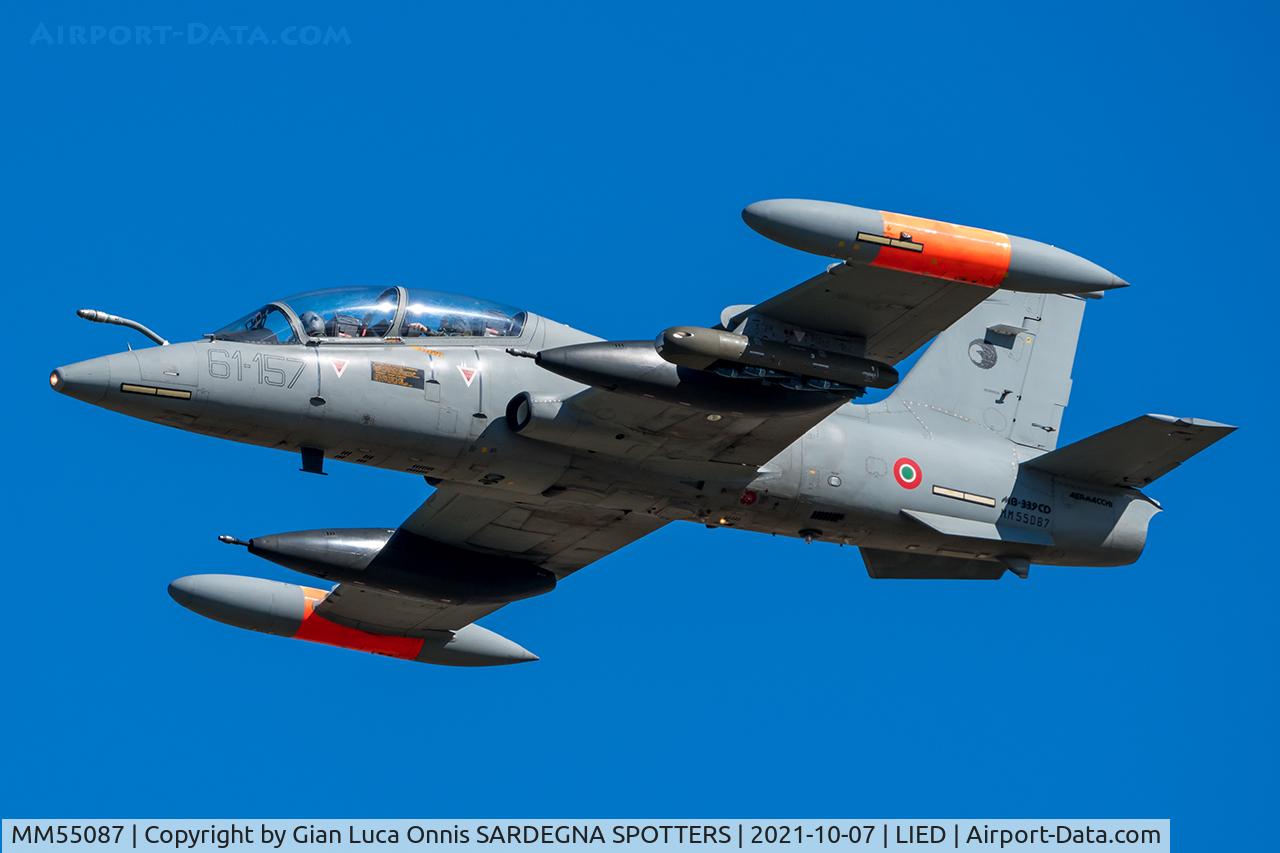 MM55087, Aermacchi MB-339CD C/N 6956/223/CD026, Decollo 35r