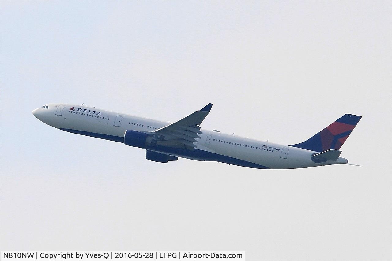 N810NW, 2005 Airbus A330-323 C/N 0674, Airbus A330-323, Climbing from rwy 08L, Roissy Charles De Gaulle airport (LFPG-CDG)