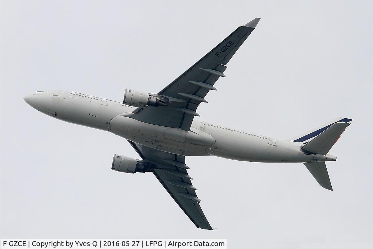 F-GZCE, 2002 Airbus A330-203 C/N 465, Airbus A330-203, Climbing from rwy 27L, Roissy Charles De Gaulle airport (LFPG-CDG)