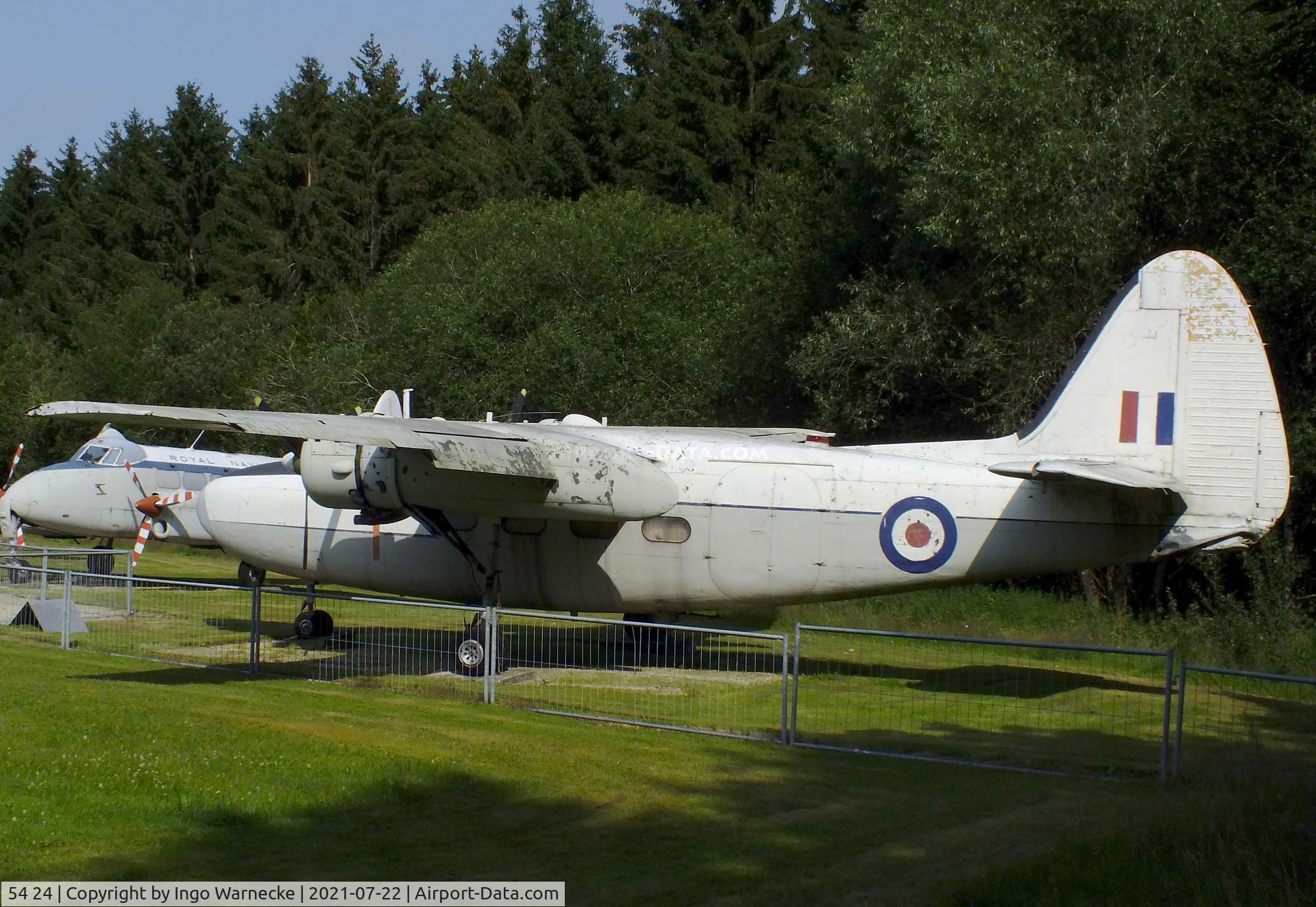 54 24, Hunting Percival P-66 Pembroke C54 C/N PAC/66/1016, Hunting Percival P.66 Pembroke C54 (ex Luftwaffe aircraft displayed in RAF colours) at the Flugausstellung P. Junior, Hermeskeil