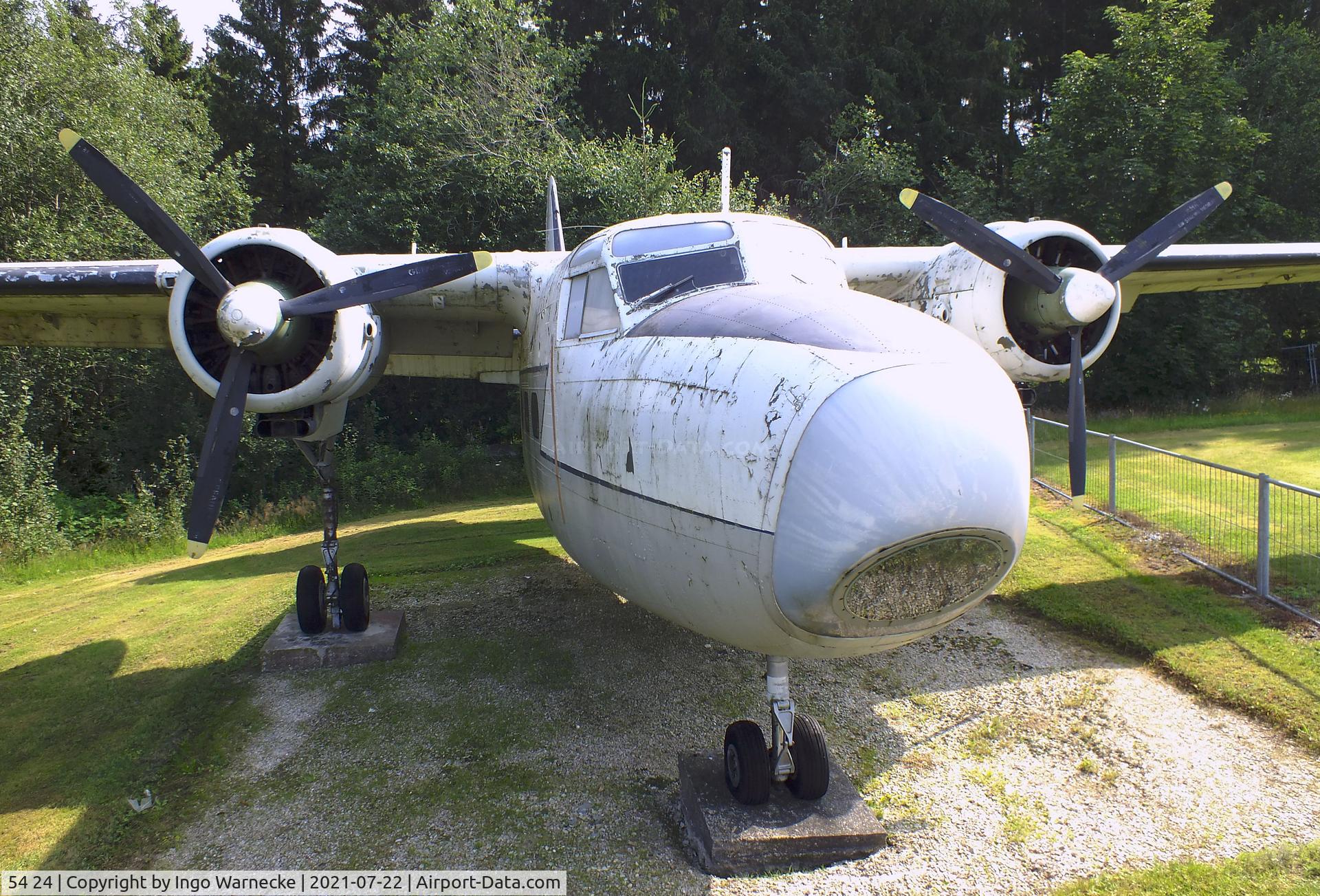 54 24, Hunting Percival P-66 Pembroke C54 C/N PAC/66/1016, Hunting Percival P.66 Pembroke C54 (ex Luftwaffe aircraft displayed in RAF colours) at the Flugausstellung P. Junior, Hermeskeil