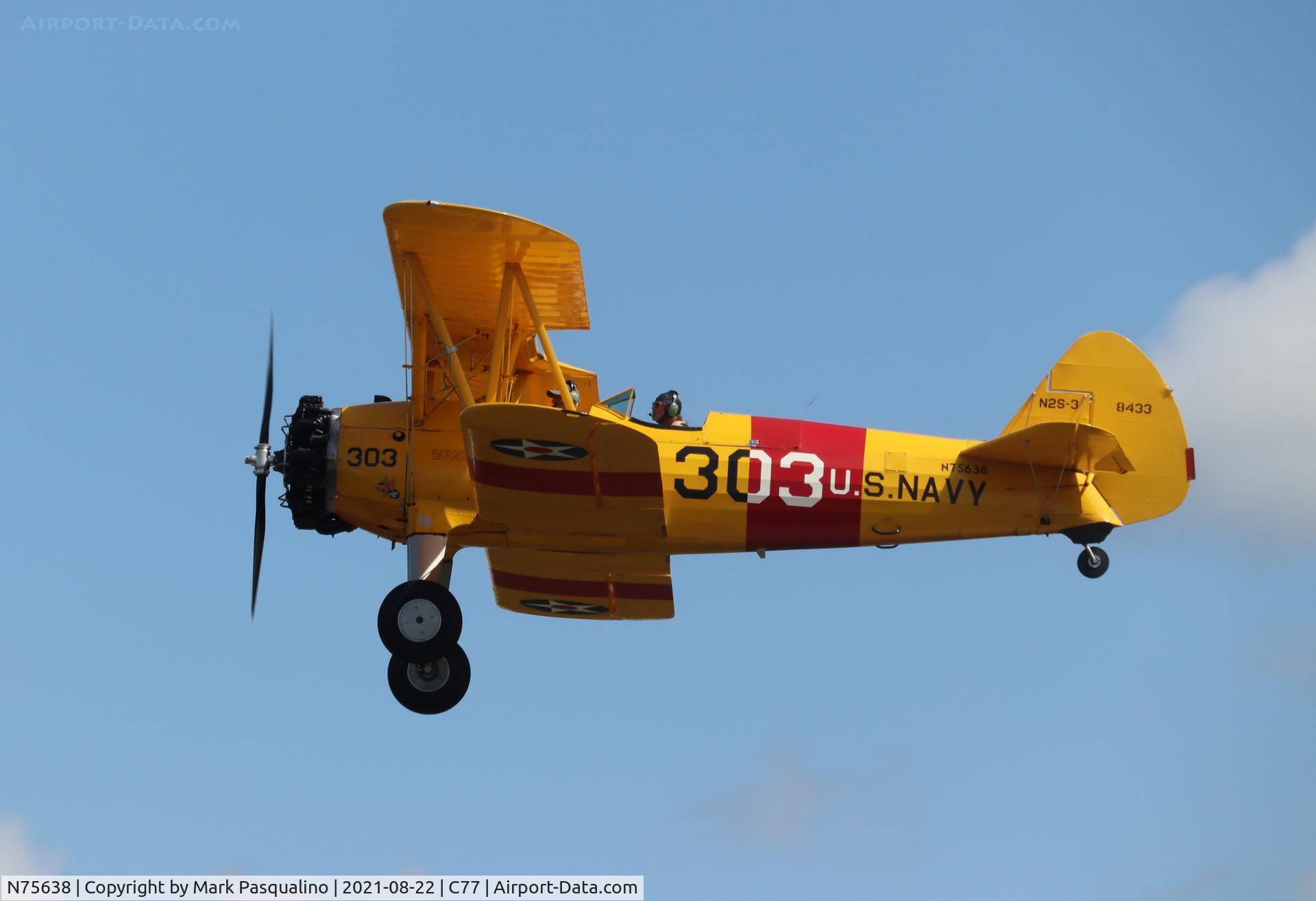N75638, 1943 Boeing E75 C/N 75-8433, Stearman