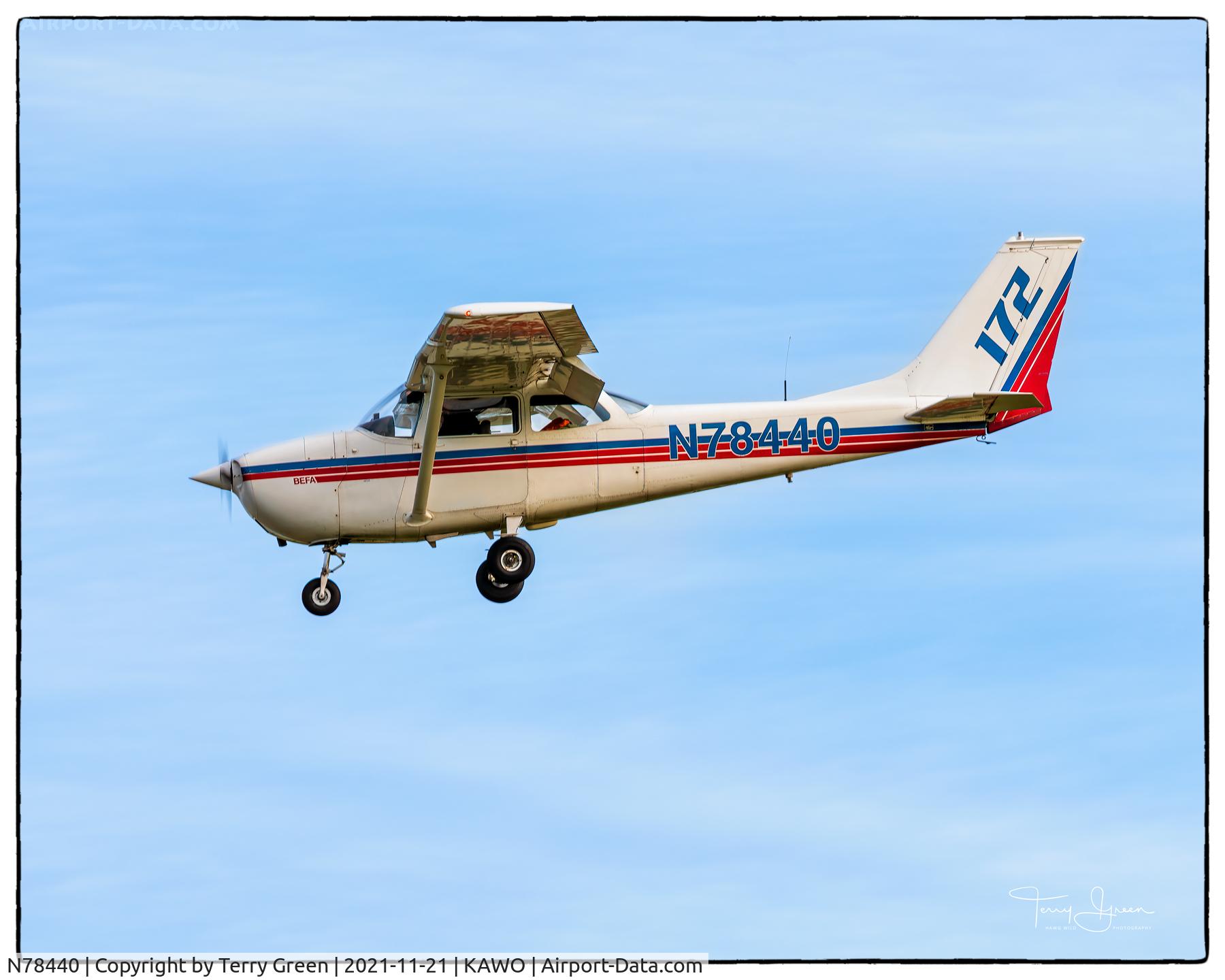 N78440, 1968 Cessna 172K Skyhawk C/N 17257618, KAWO