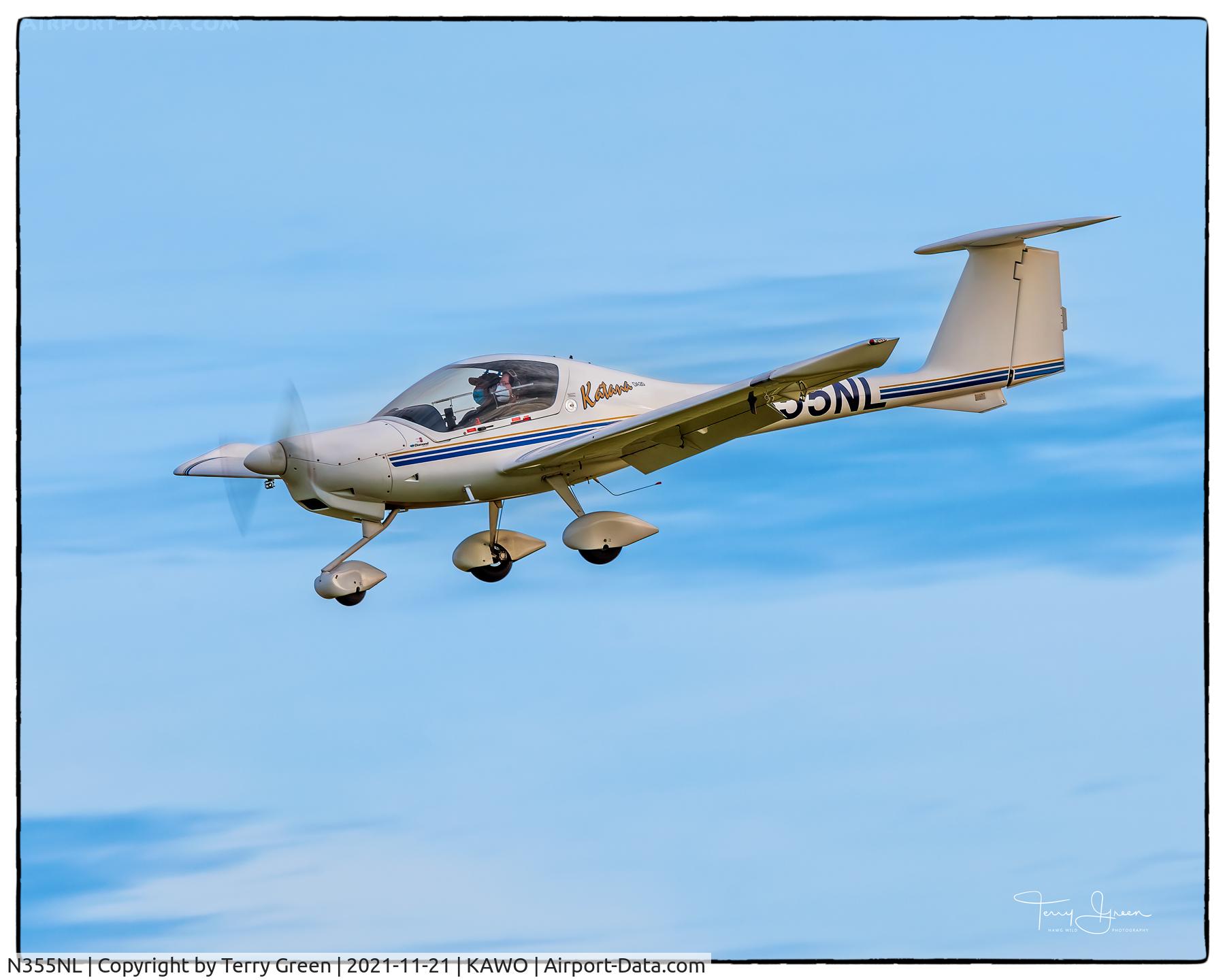N355NL, 1997 Diamond DA20-A1 C/N 10286, KAWO